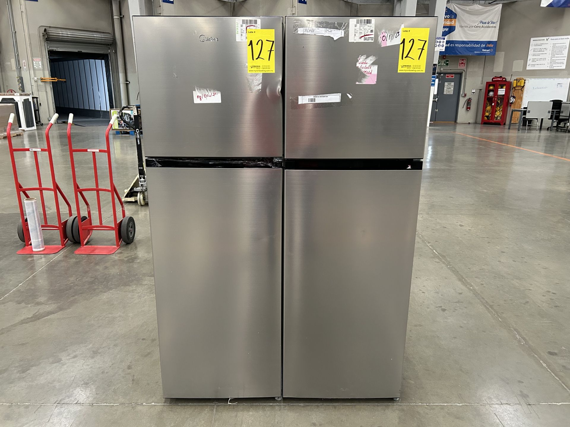 Lote de 2 refrigeradores contiene: 1 refrigerador Marca MIDEA, Modelo MDRT280WINDX, Serie 11872, Co