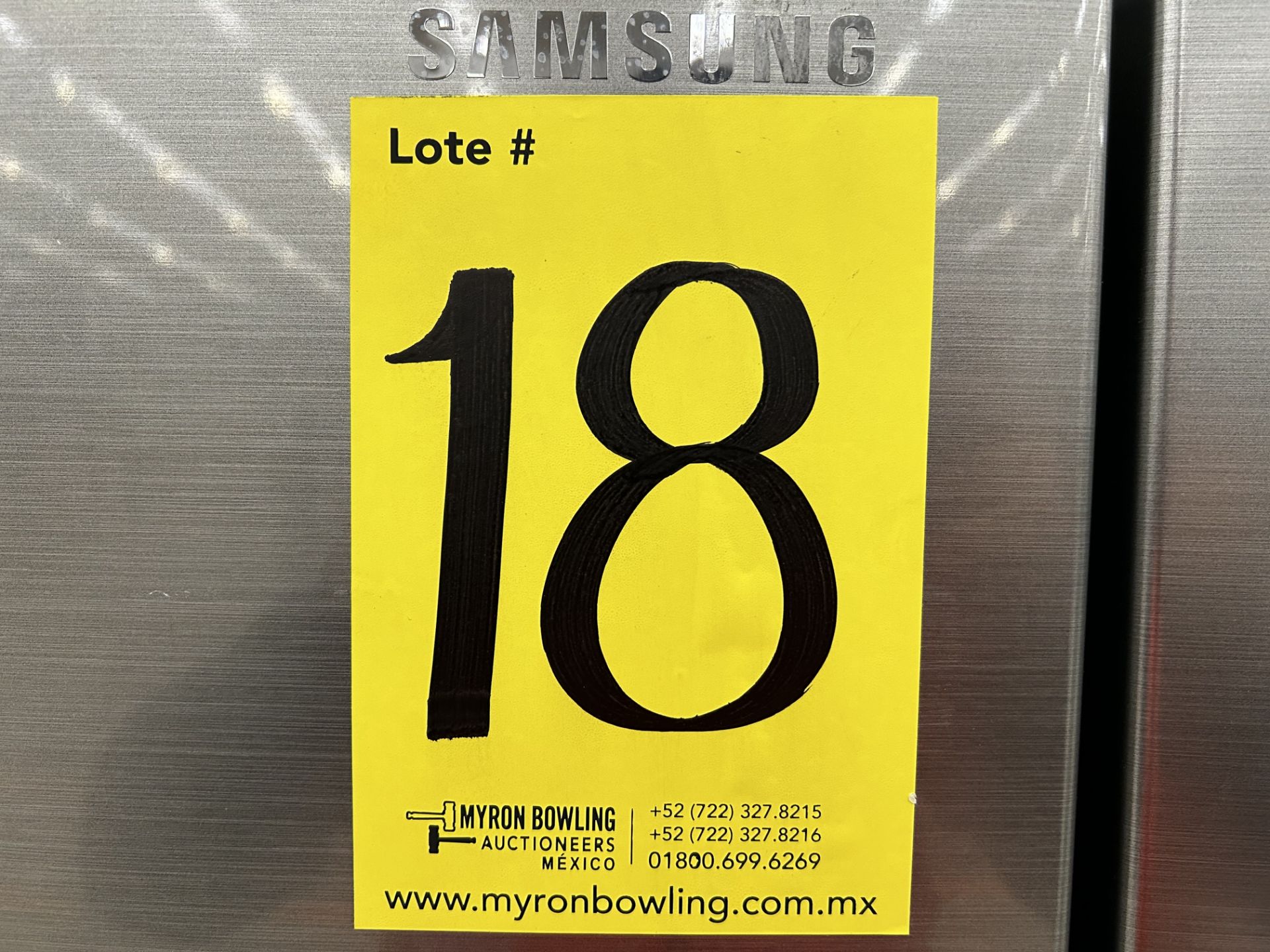 Lote de 2 refrigeradores contiene: 1 refrigerador con dispensador de agua Marca SAMSUNG, Modelo RT3 - Image 6 of 6