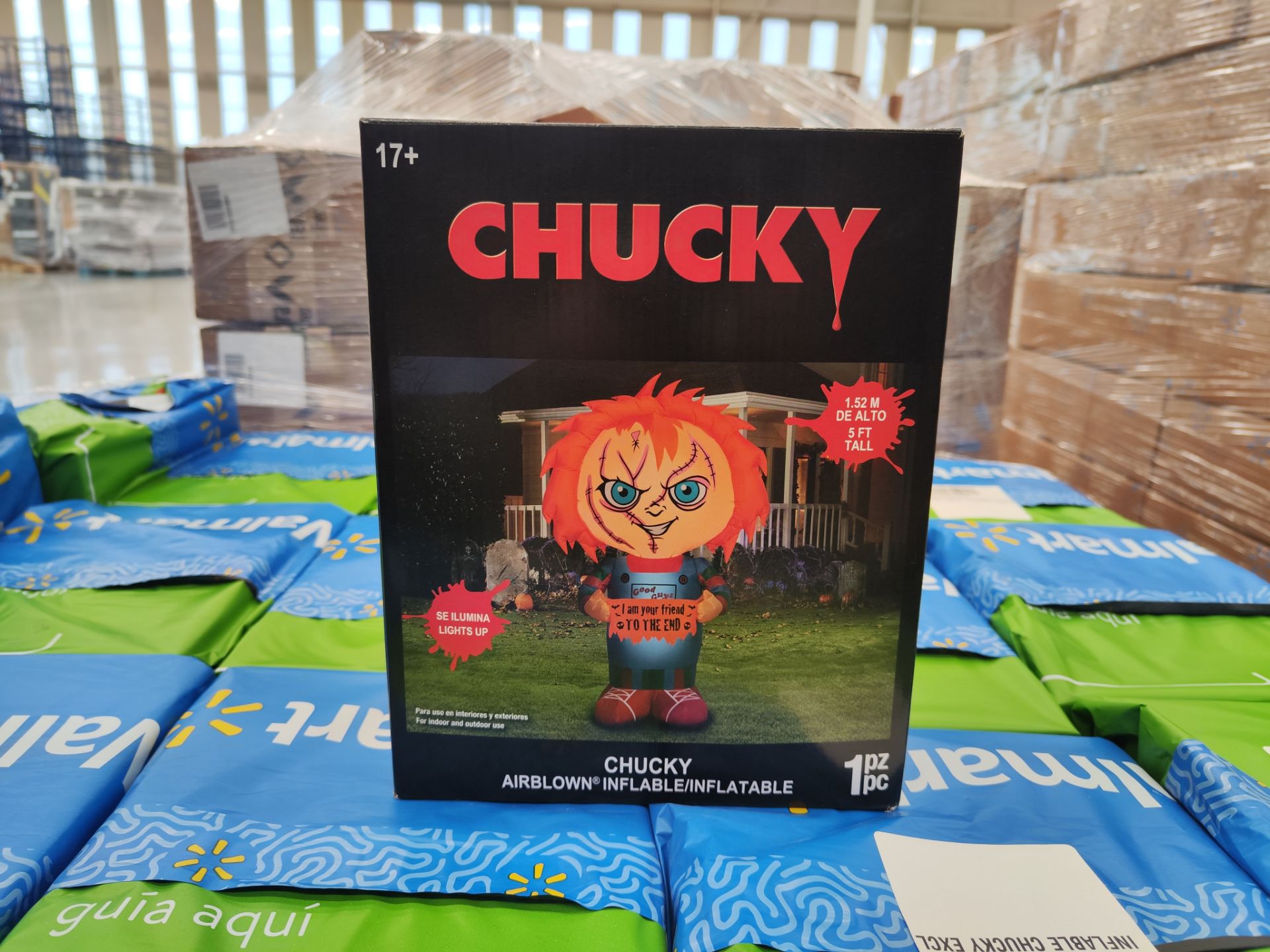 (NUEVO) Lote de 50 piezas de inflable con iluminación de Chucky, 1.52 m de alto, para interior y ex