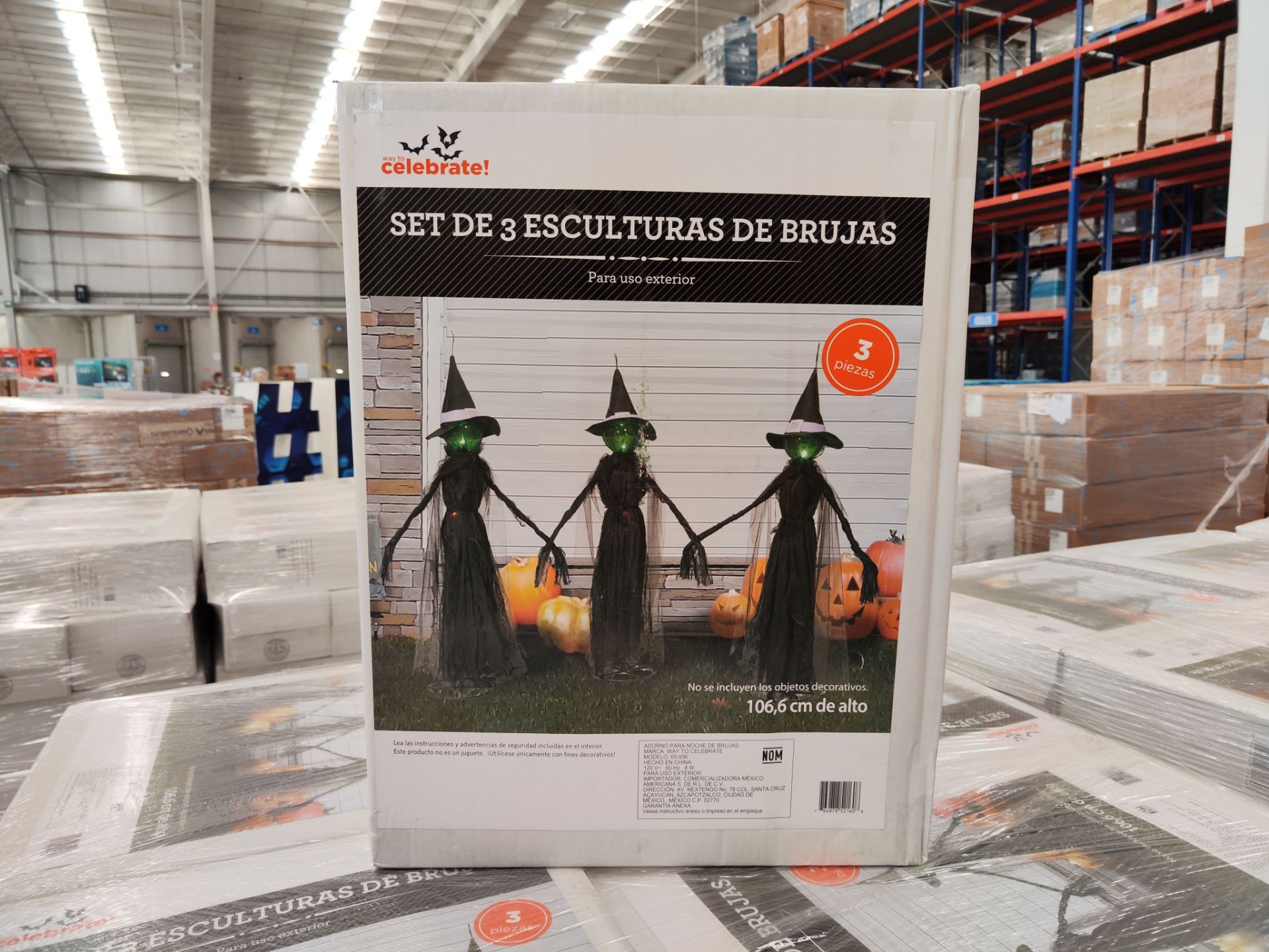 (NUEVO) Lote de 28 cajas de set con 3 esculturas de Brujas Marca Way to Celebrate con Luces Transpa