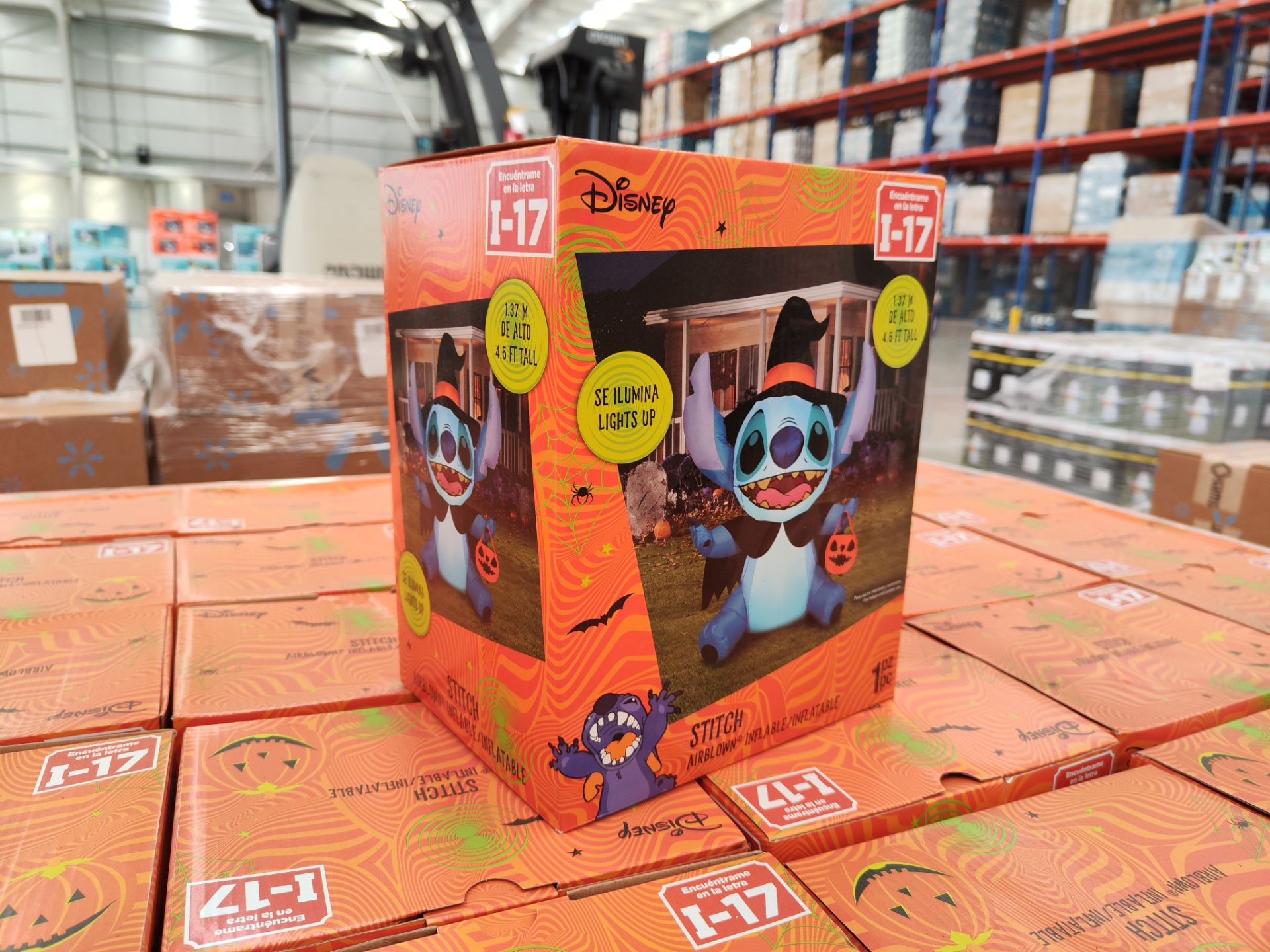 (NUEVO) Lote de 27 piezas de inflable con iluminación de Stitch Halloween, Marca AIRBLOWN, 1.37 m de - Image 2 of 4