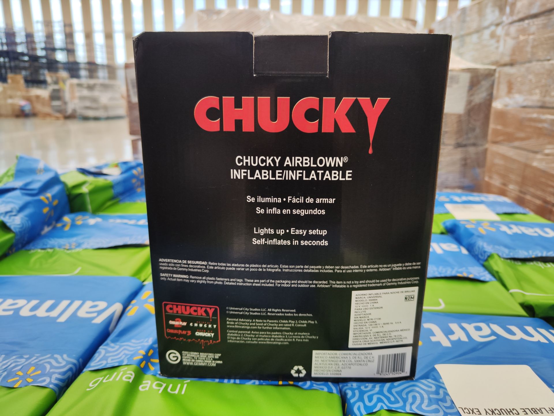 (NUEVO) Lote de 50 piezas de inflable con iluminación de Chucky, 1.52 m de alto, para interior y ex - Image 4 of 4