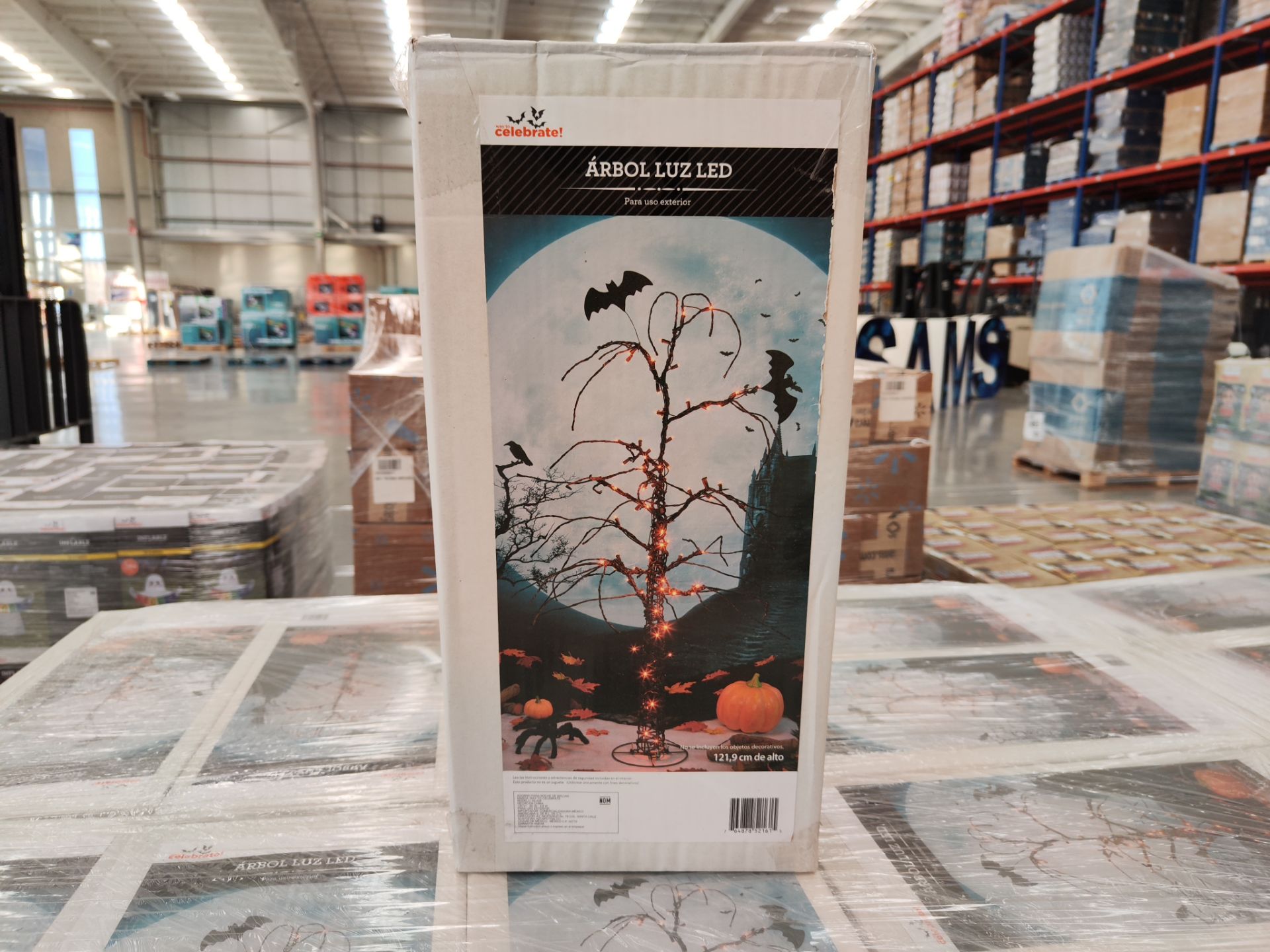 (NUEVO) Lote de 33 piezas de árbol del terror con luz led, para exterior, 121.9 cm de altura (No se