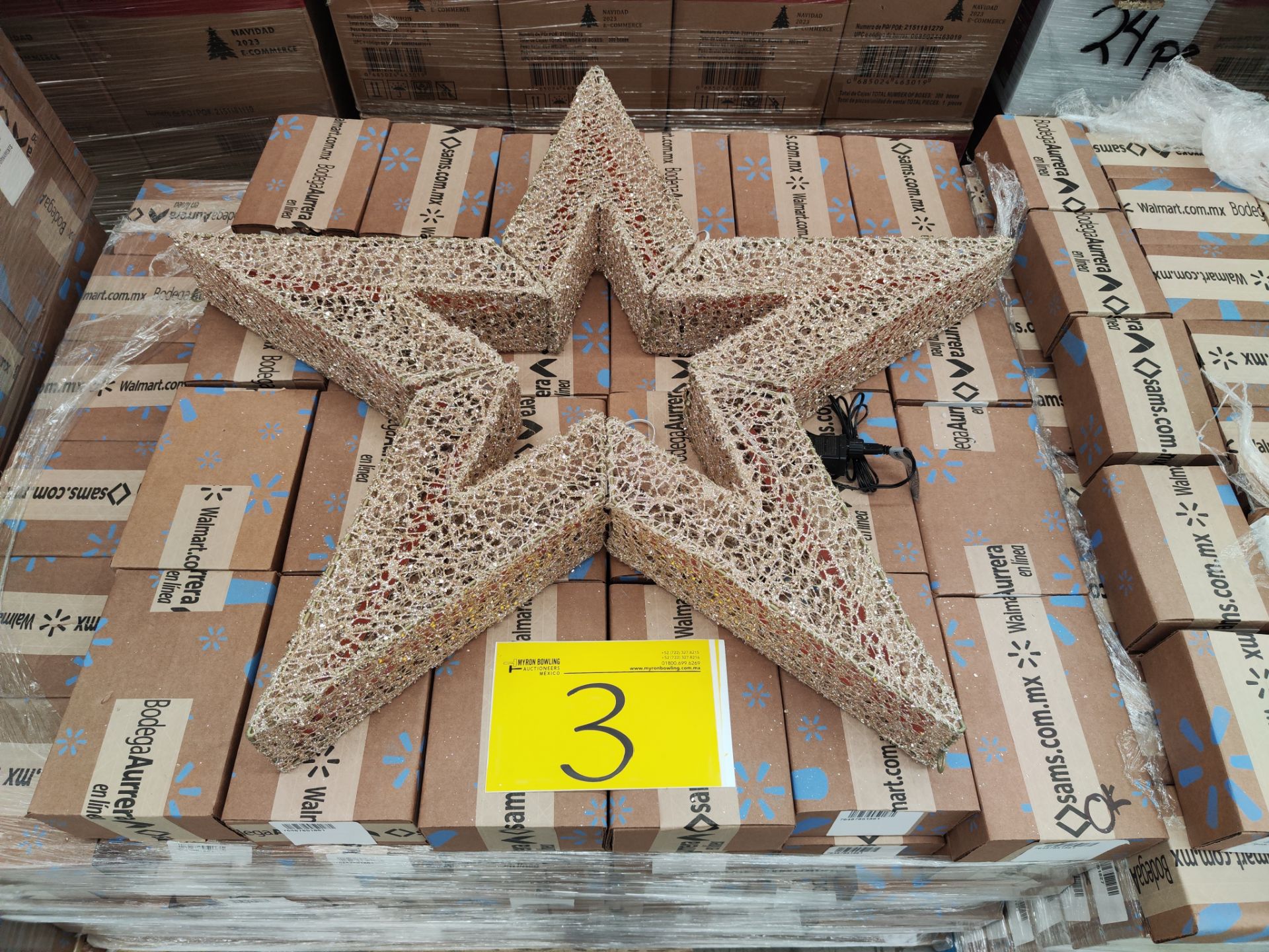 (Nuevo) Lote conformado por 7 Estrellas de árbol de Navidad, incluye 70 luces led , marca Holiday T