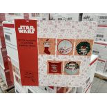 (Nuevo) Lote conformado por 20 set navideños de STAR WARS, Colección Mandalorian, incluye 2 almohad