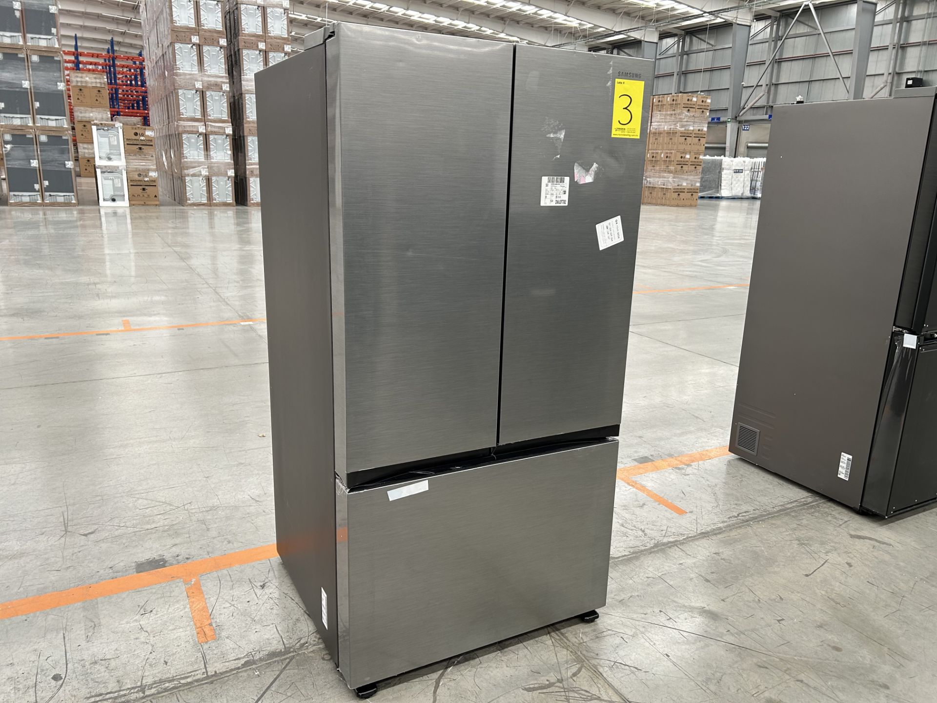 Lote de 1 Refrigerador Marca SAMSUNG, Modelo RF32CG5A10S9EM, Serie 900196X, Color GRIS (No se asegu - Image 3 of 5