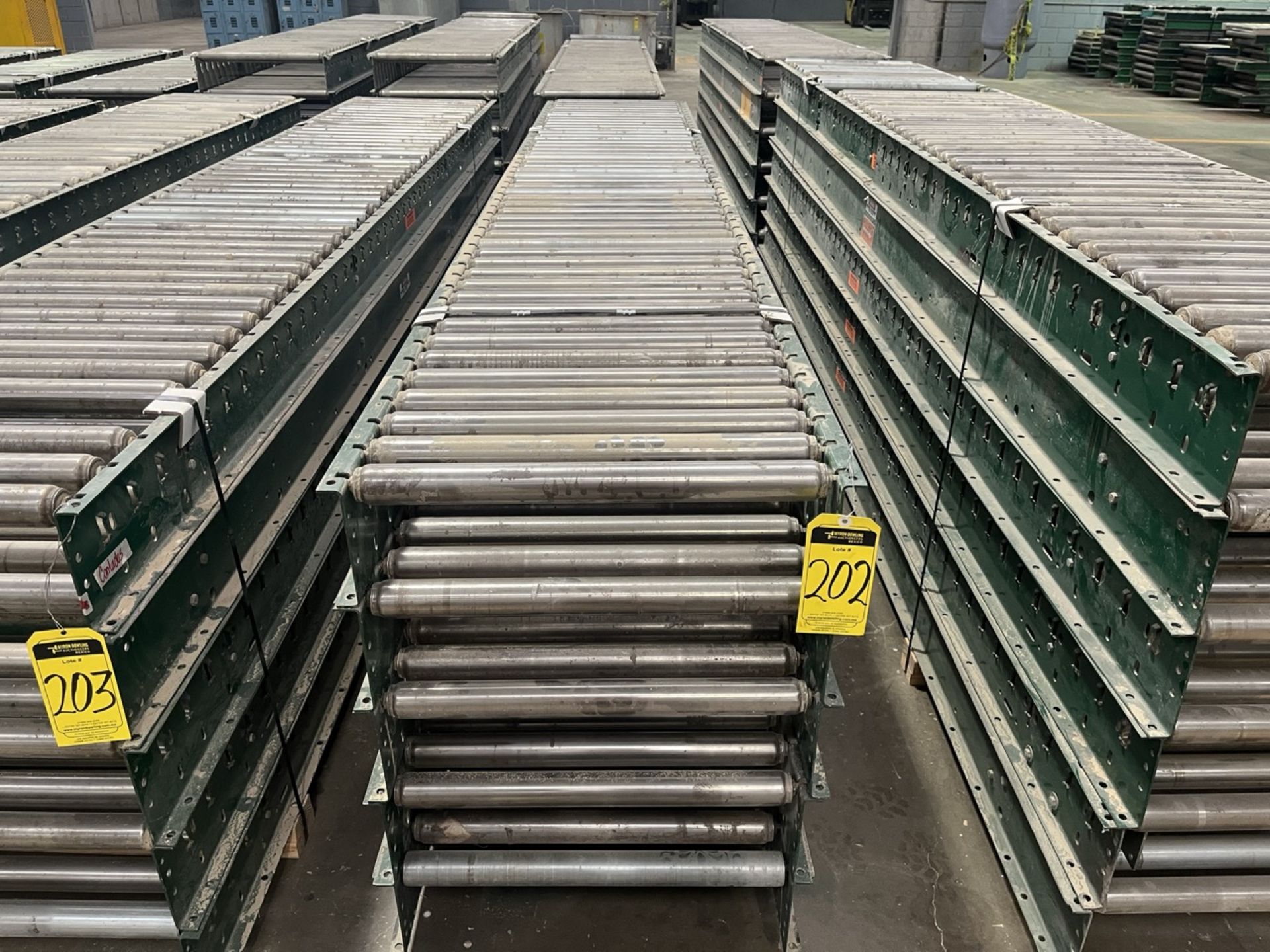 10 pieces of roller conveyor belt, each measuring approx. 62 cm wide x 3.65 m long / 10 Piezas de b - Image 4 of 5
