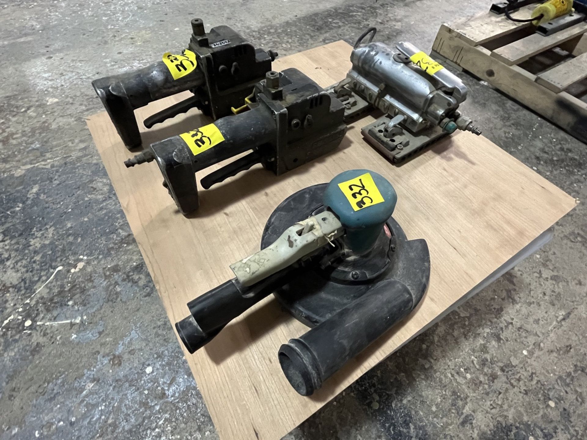 Lot of 4 pieces contains: 2 Fromm brand pneumatic wood brushes; 1 Sundstrand brand pneumatic sander - Image 3 of 10