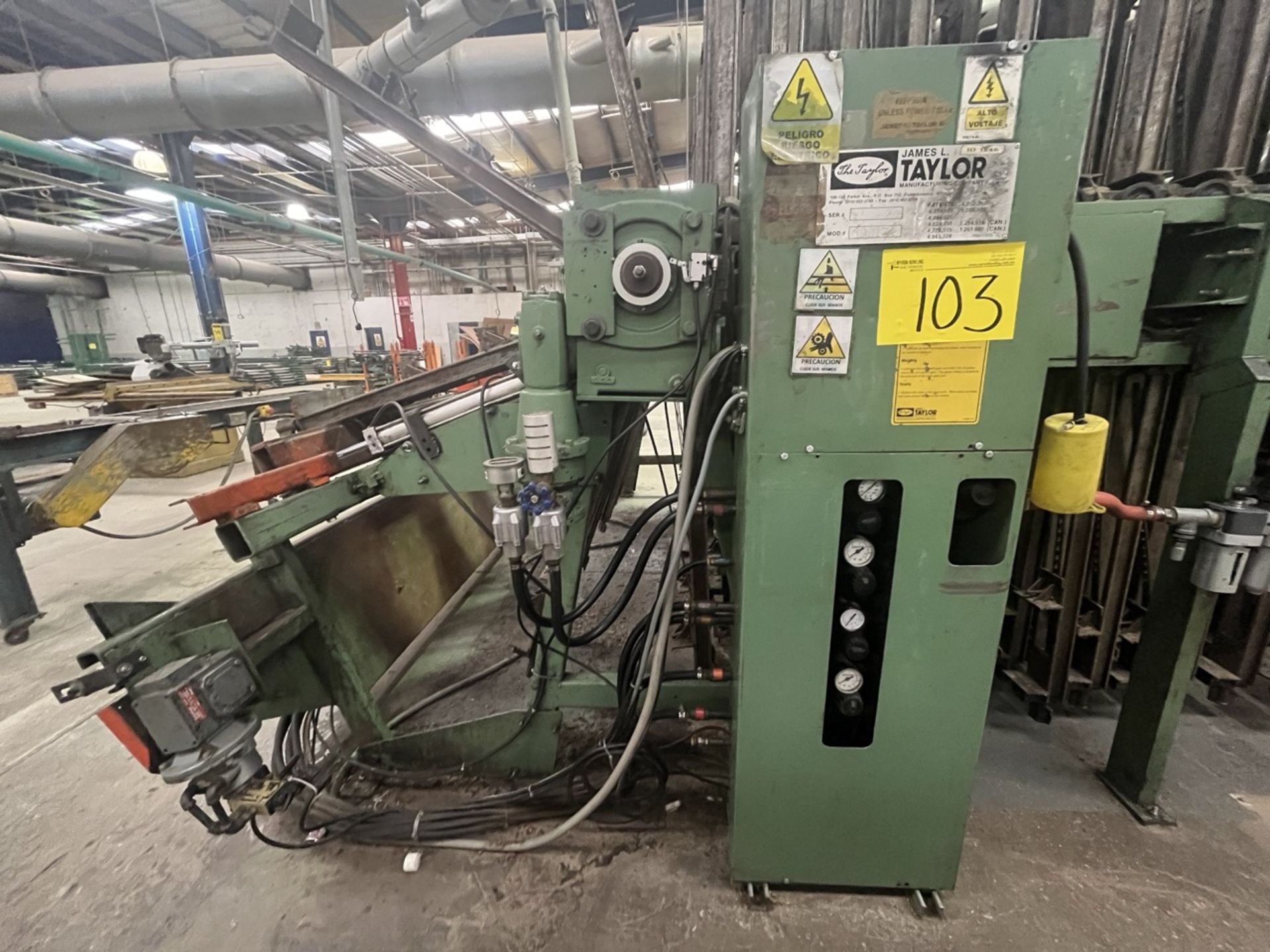 Taylor Octopus clamp holder and molder, Model 800169, Serial No. W493, Includes band to place the g - Image 10 of 12