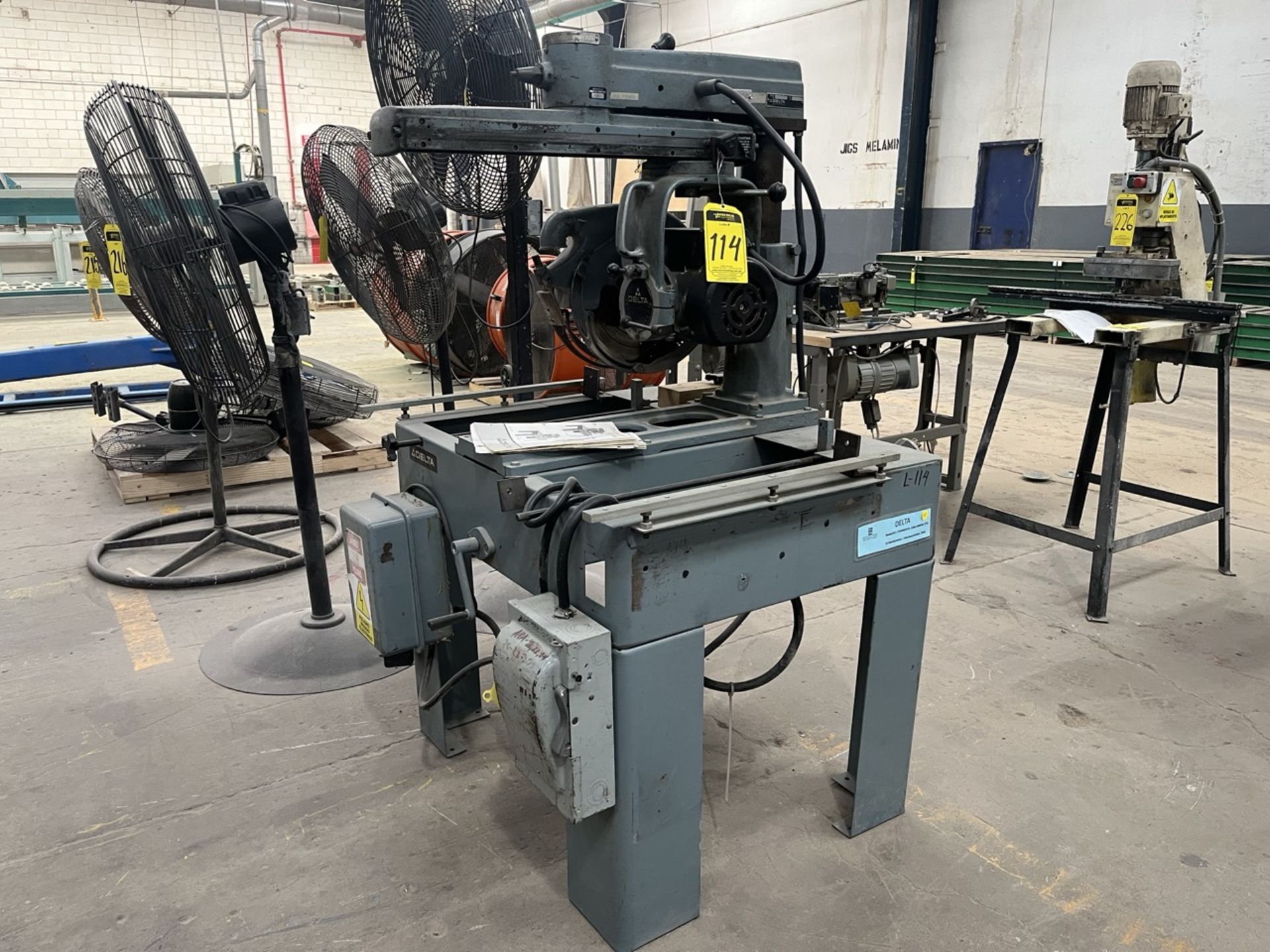 Delta Radial Bench Saw, Model 33-082, Serial No. 91H45596, with 5 hp motor, 230/460V; compatible wi - Image 2 of 11