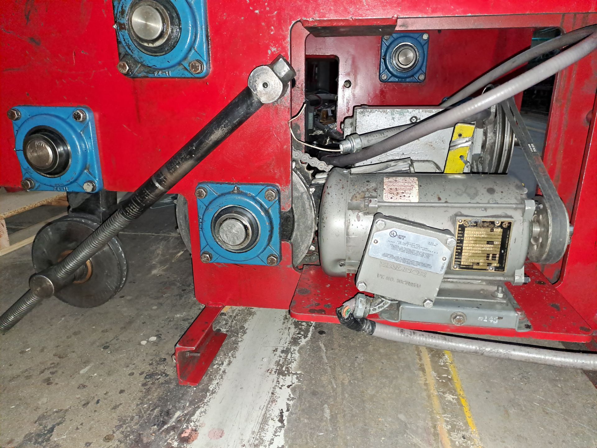 2 Motors of 2 hp at 230/460V, of different brands for painting area rail system, including Grove Ge - Image 4 of 9