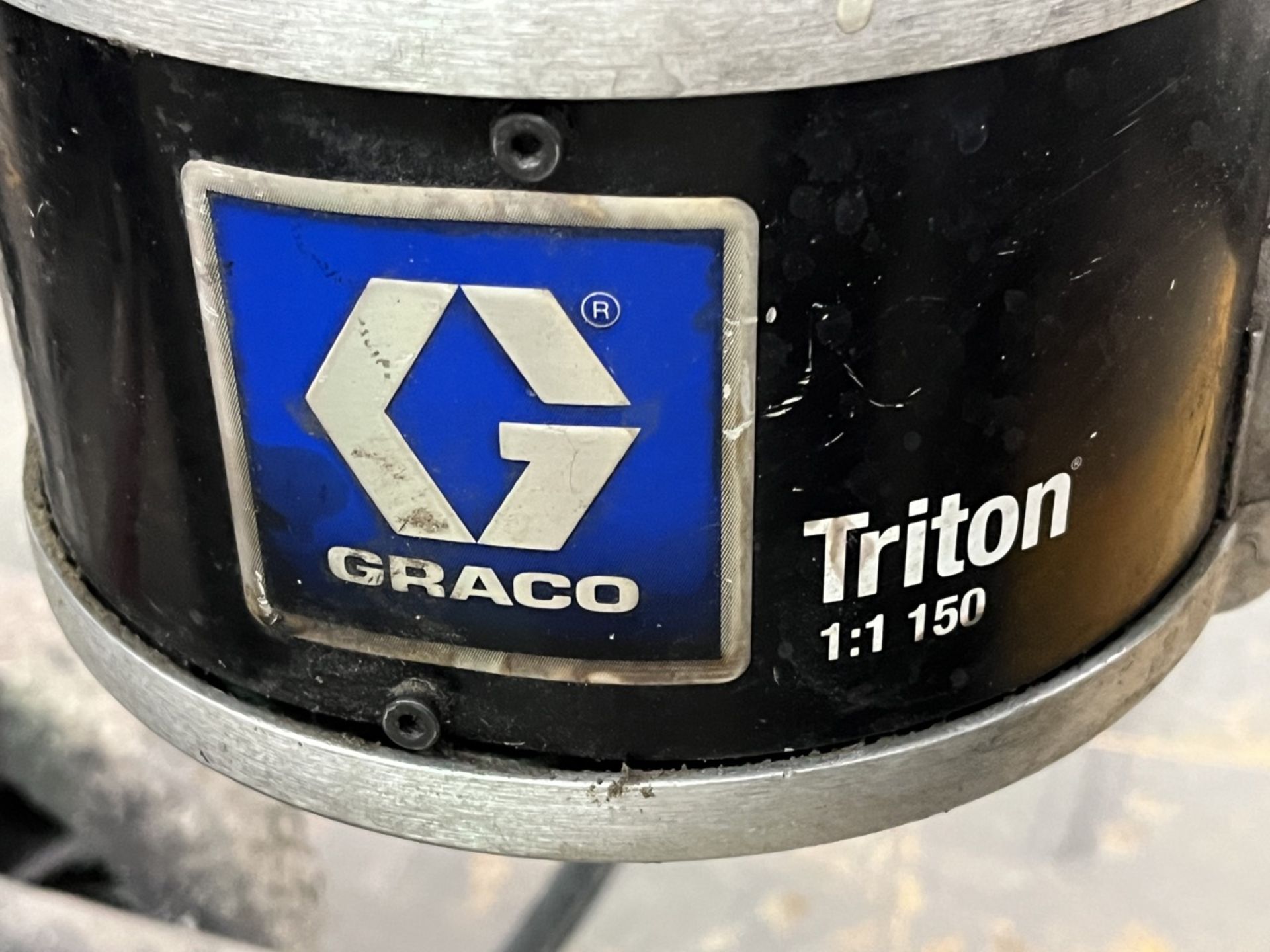 Triton Portable Pneumatic Paint Station, Serial No. E07A, Equipped with Graco low pressure pump cap - Image 7 of 9