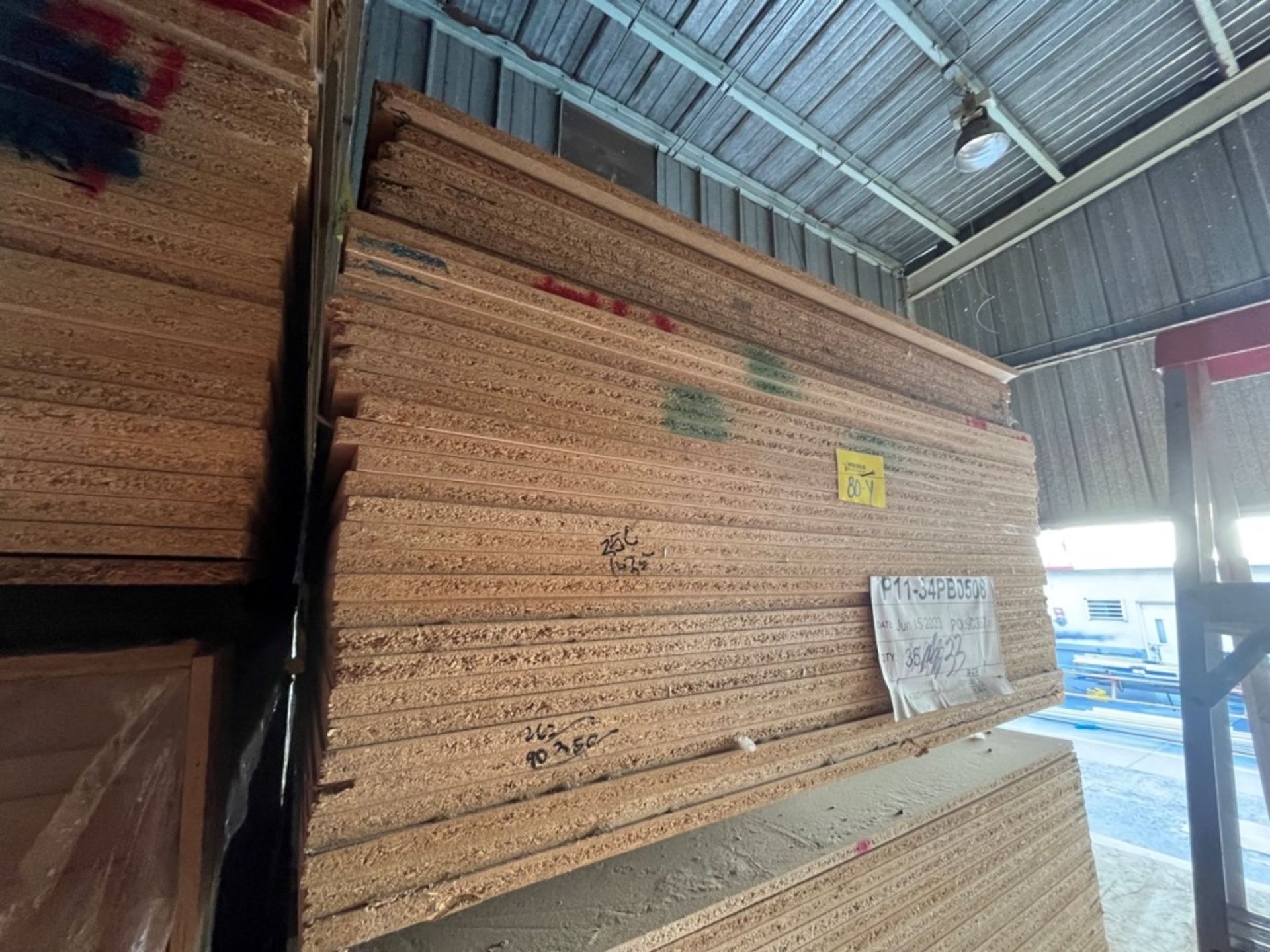 Lot of 53 pieces of compressed wood contains: 33 pieces in 3/4 PB0508 material measuring 4 x 8 ft; - Image 3 of 10