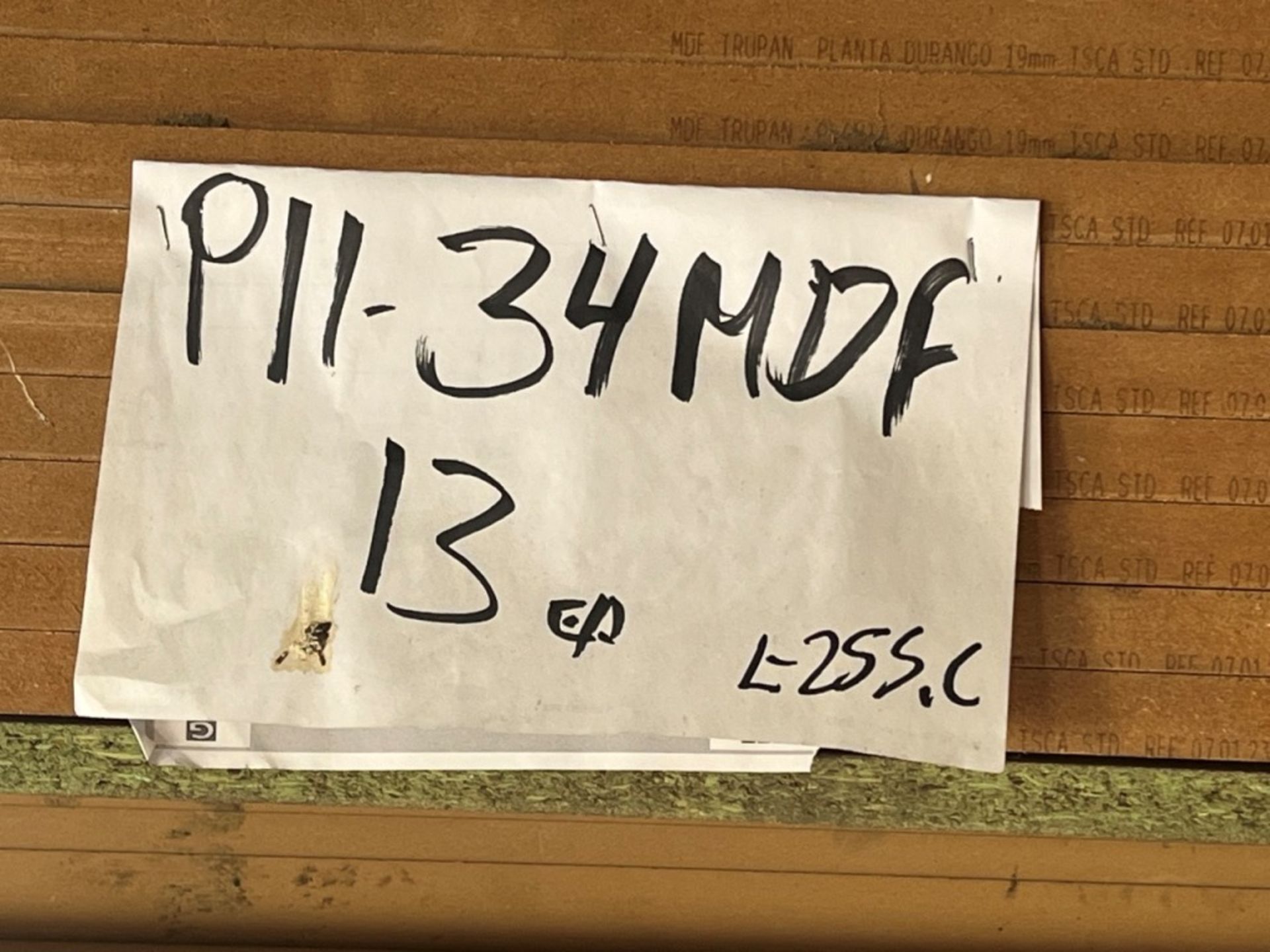 Lot of 38 pieces of wood contains: 15 pieces in 3/4 CK.MDF material measuring 4 x 8 ft; 21 pieces i - Image 6 of 8