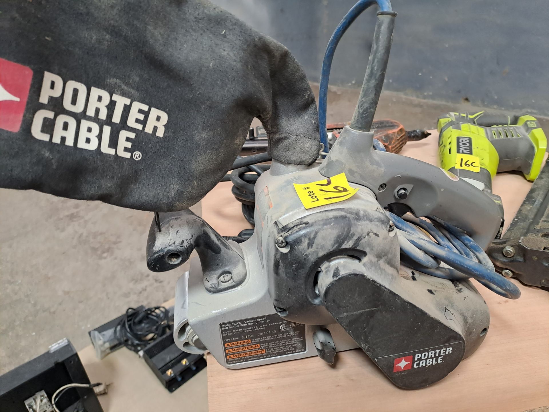 Lot of 4 pieces contains: 1 Porter electric sander with dust collector; 1 Ryobi wood saw without ba - Image 9 of 14