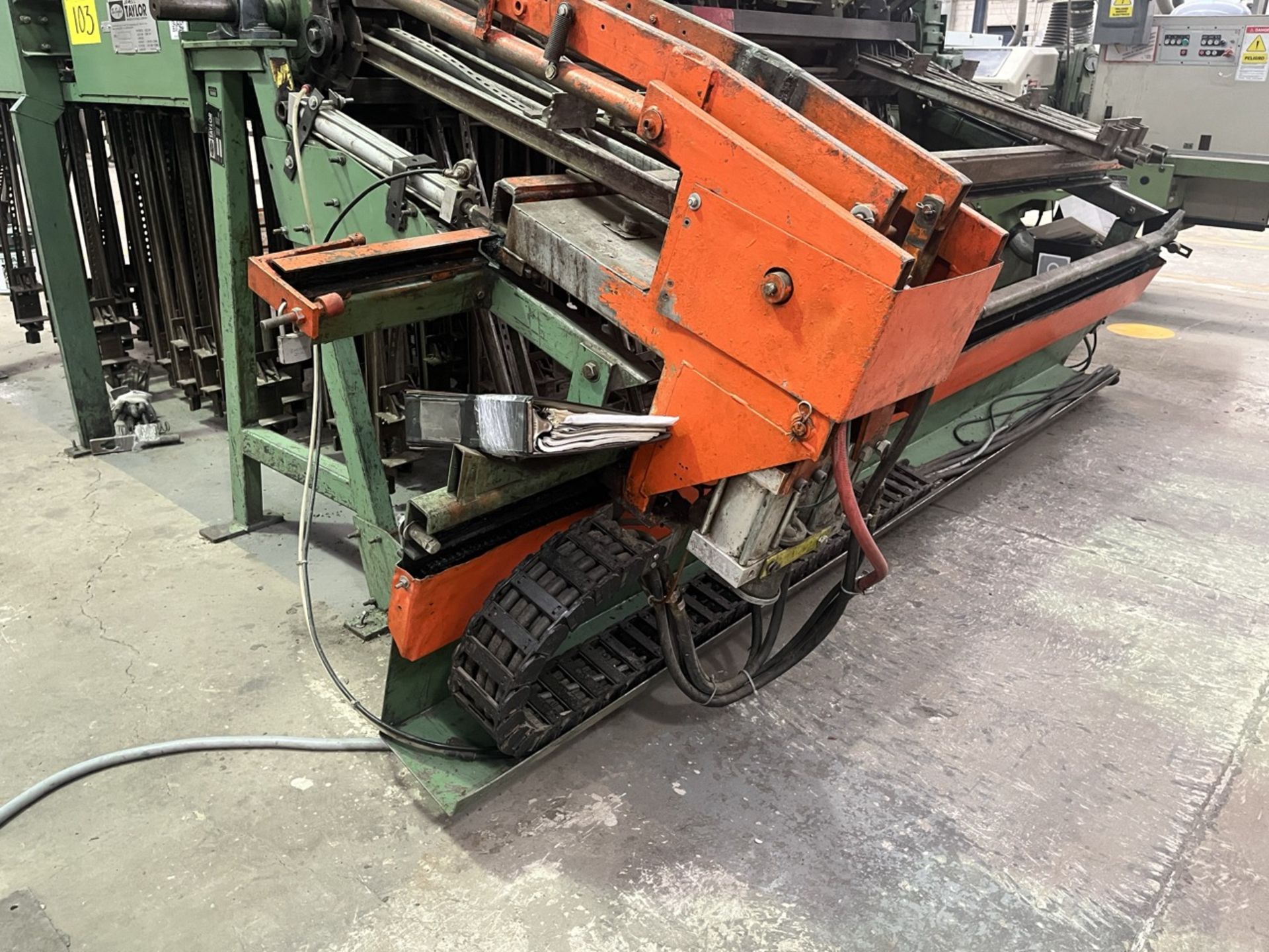Taylor Octopus clamp holder and molder, Model 800169, Serial No. W493, Includes band to place the g - Image 9 of 12