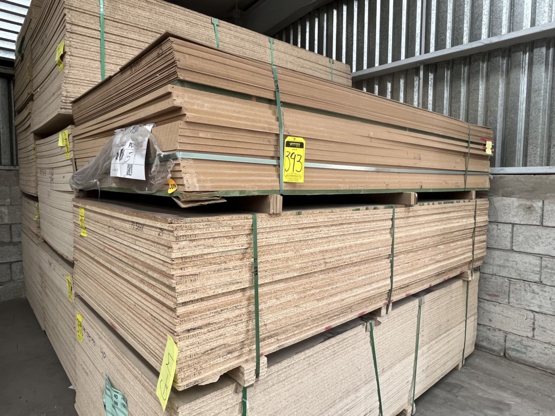 (NEW) Lot of Compressed wood, approximately 69 pieces (23 in 6 mm MDF, 17 in 19 mm MDF, 29 in chip - Image 2 of 5