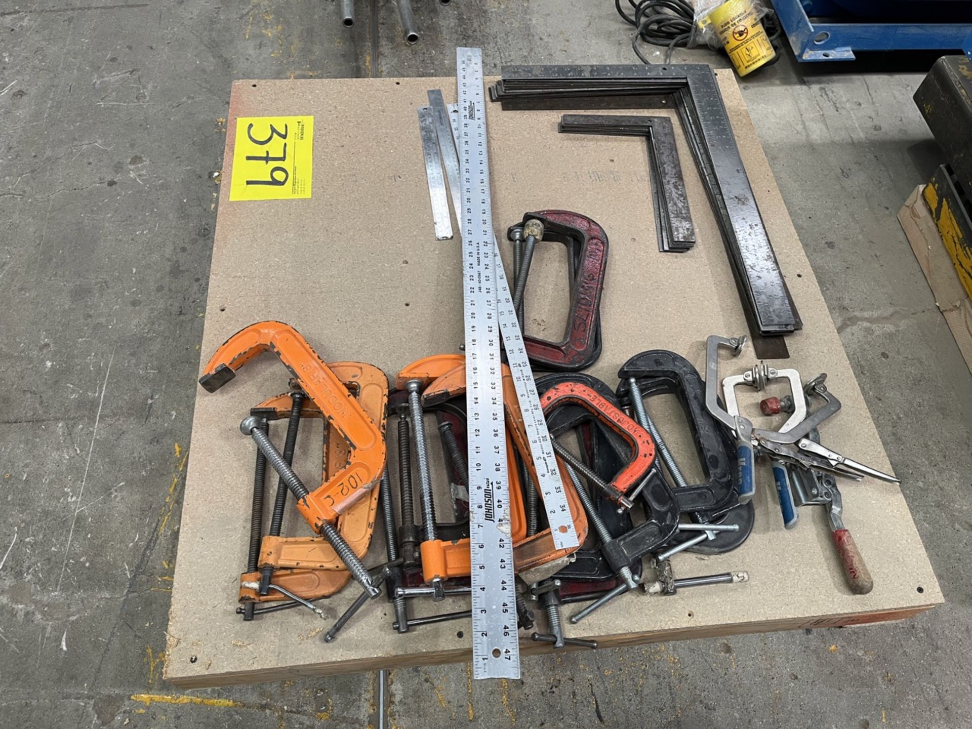 Lot of tool contains: metal squares and rulers, bench presses of different sizes; approximately 45 - Image 4 of 10
