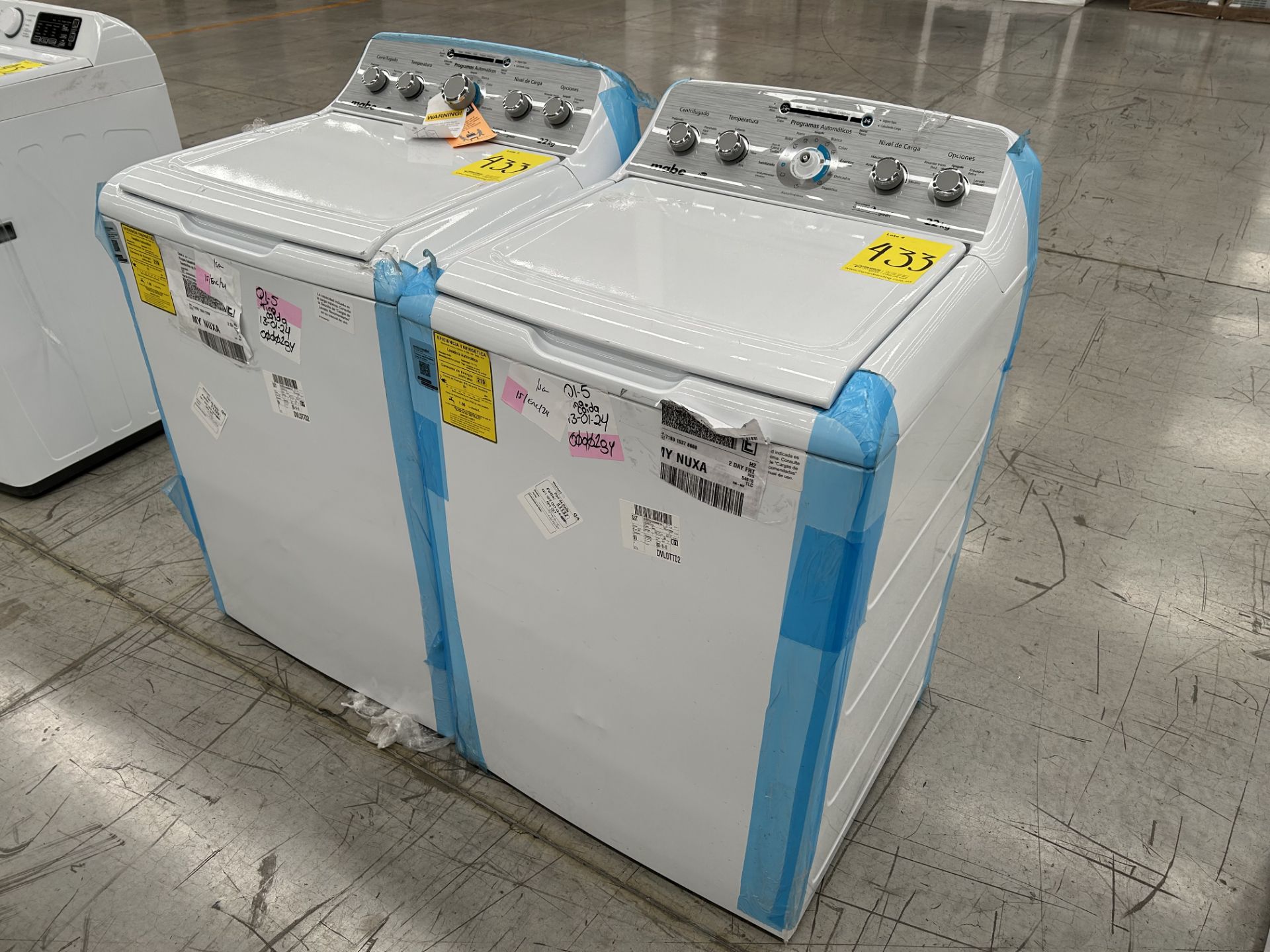 Lote de 2 Lavadoras contiene: 1 Lavadora de 22 KG, Marca MABE, Modelo LMA72215CBAB02, Serie S12028, - Image 2 of 6