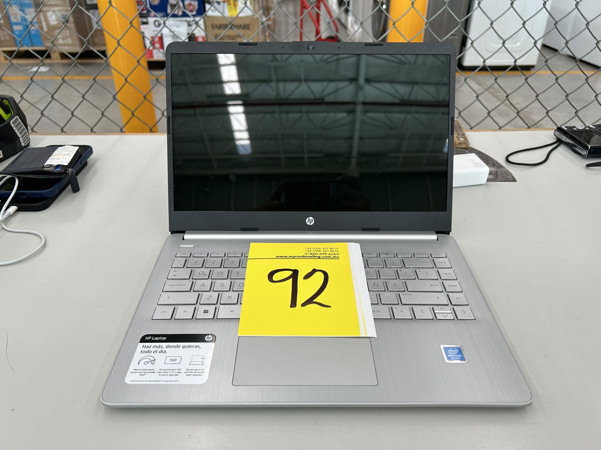 Lote de 2 Laptop Contiene: 1 Laptop Marca LANIX, Modelo NEURON FLEX, Serie 001470, 128 GB de Almace - Image 4 of 8