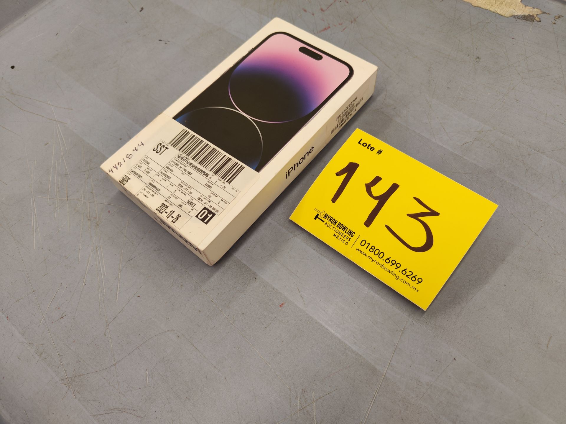 (NUEVO) Lote de 1 celular iPhone 14 PRO MAX, de 256 GB, Serie LJD4QPG104, Color DEPP PURPLE (Sellad - Bild 3 aus 6