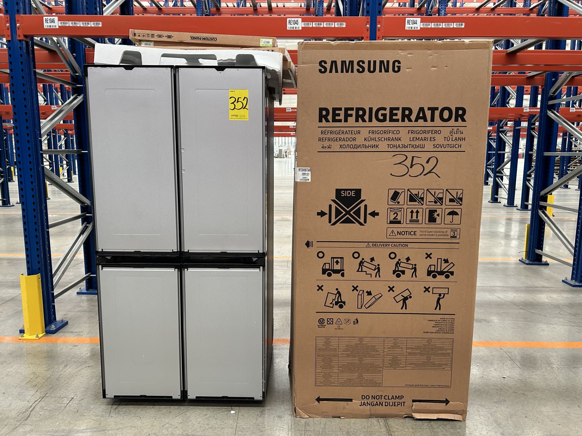 (NUEVO) Lote de 1 Refrigerador Marca SAMSUNG, Modelo RF29A9675AP, Serie 00081P, Color GRIS