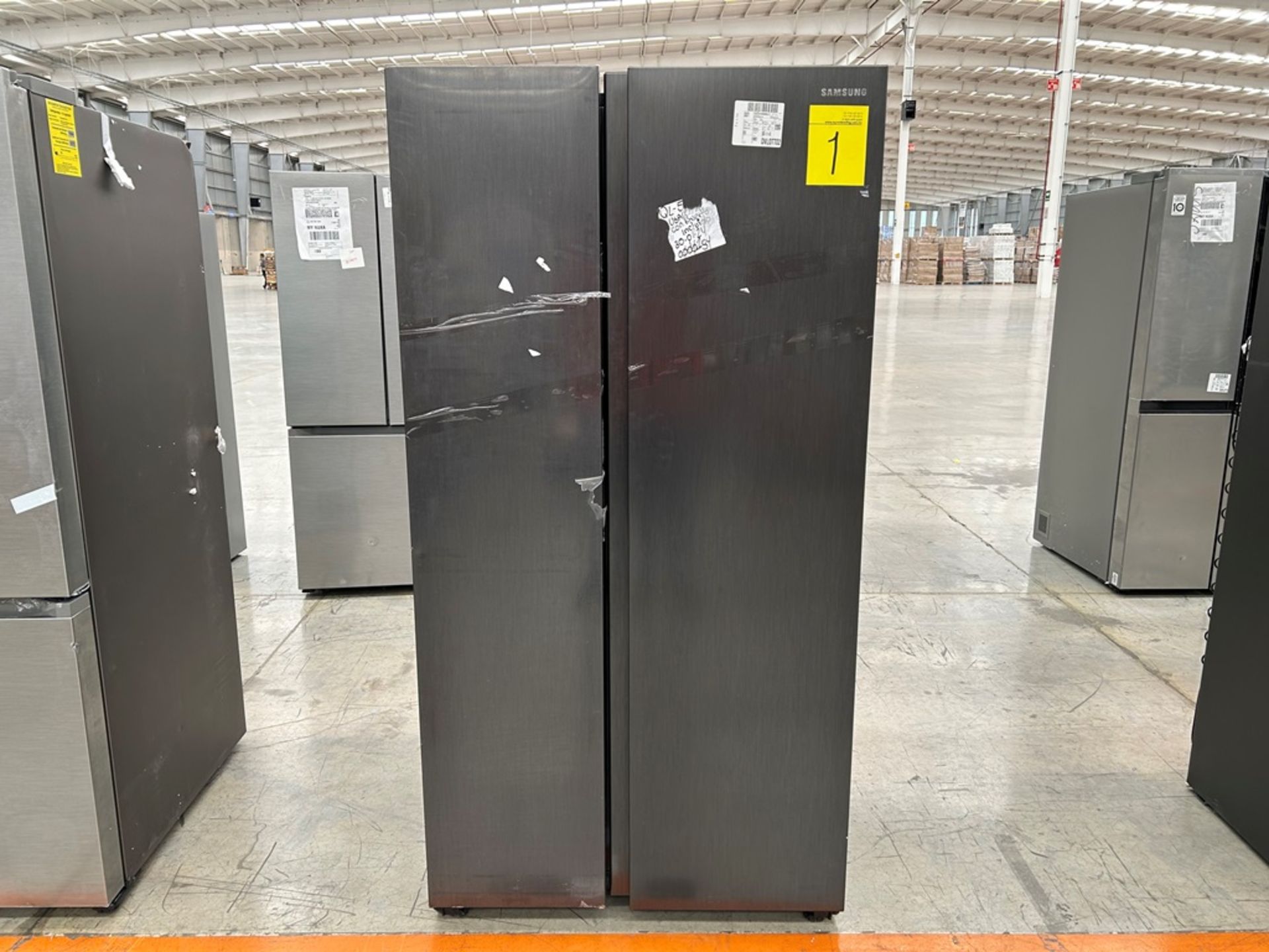 Lote de 1 Refrigerador Marca SAMSUNG, Modelo RS28T5B00B1, Serie 00437E, Color GRIS (No se asegura s - Image 2 of 6