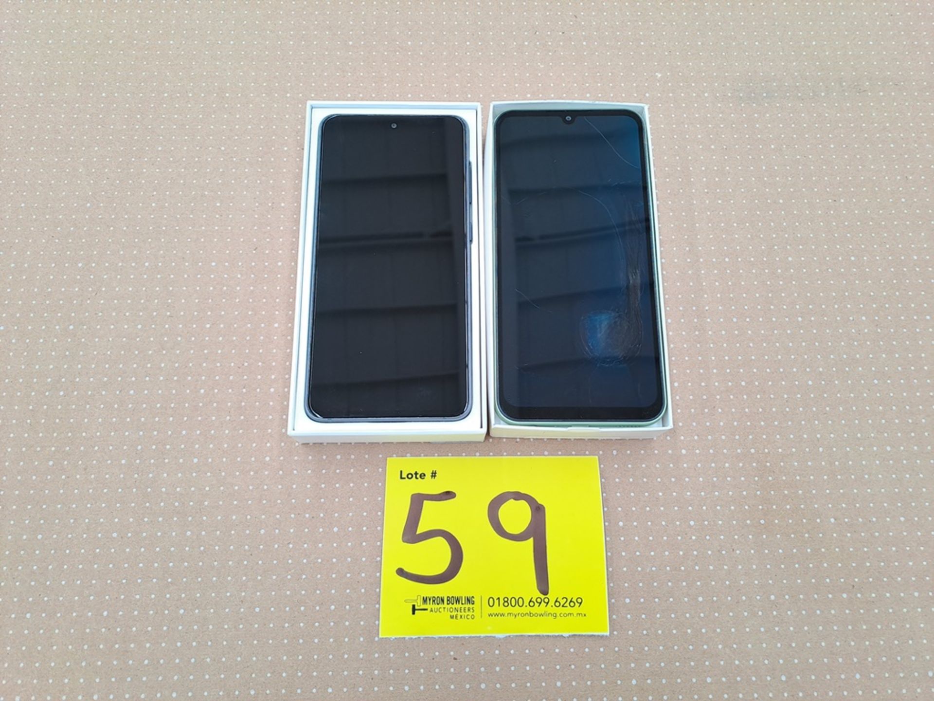 Lote de 2 celulares contiene: 1 celular Marca SAMSUNG, Modelo GALAXY S21 SFE 5G, RAM 6GB, almacenam - Image 2 of 5