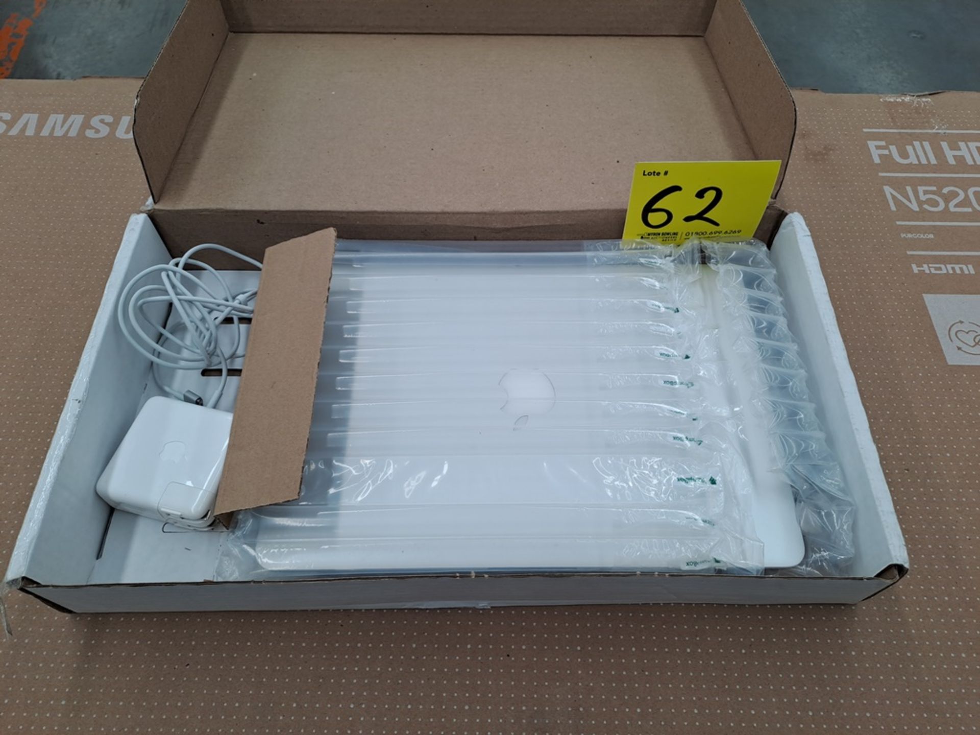 Lote de 1 MacBook Air de 128 GB (No se asegura su funcionamiento, favor de inspeccionar) - Image 6 of 8