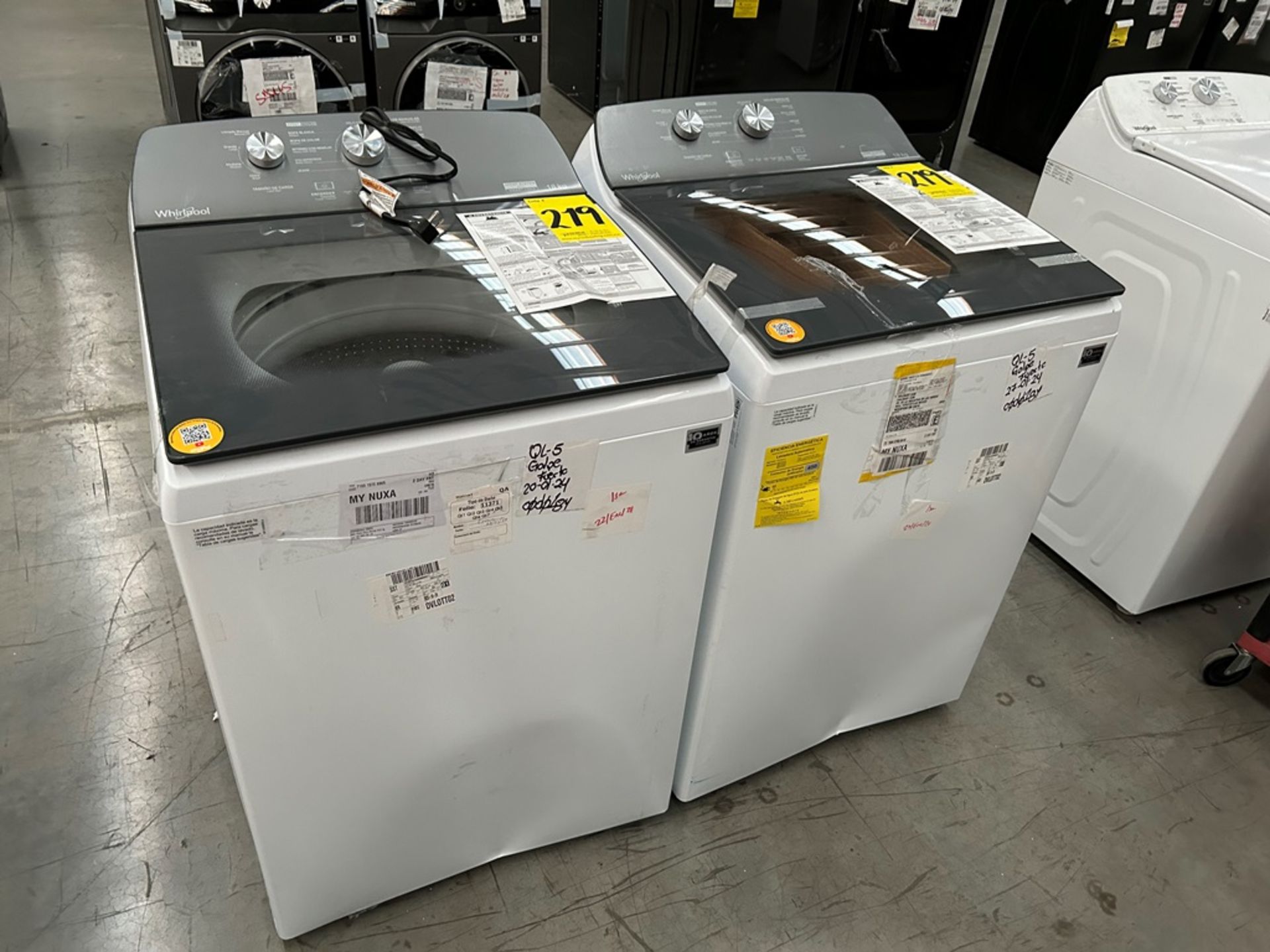 Lote de 2 Lavadoras, contiene: 1 Lavadora de 18 Kg Marca WHIRLPOOL, Modelo 8MWTW1812WPM0, Serie 365 - Image 3 of 6