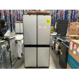 (NUEVO) Lote de 1 Refrigerador Marca SAMSUNG Modelo RF60A91R1AP, Serie 00036K, Color GRIS