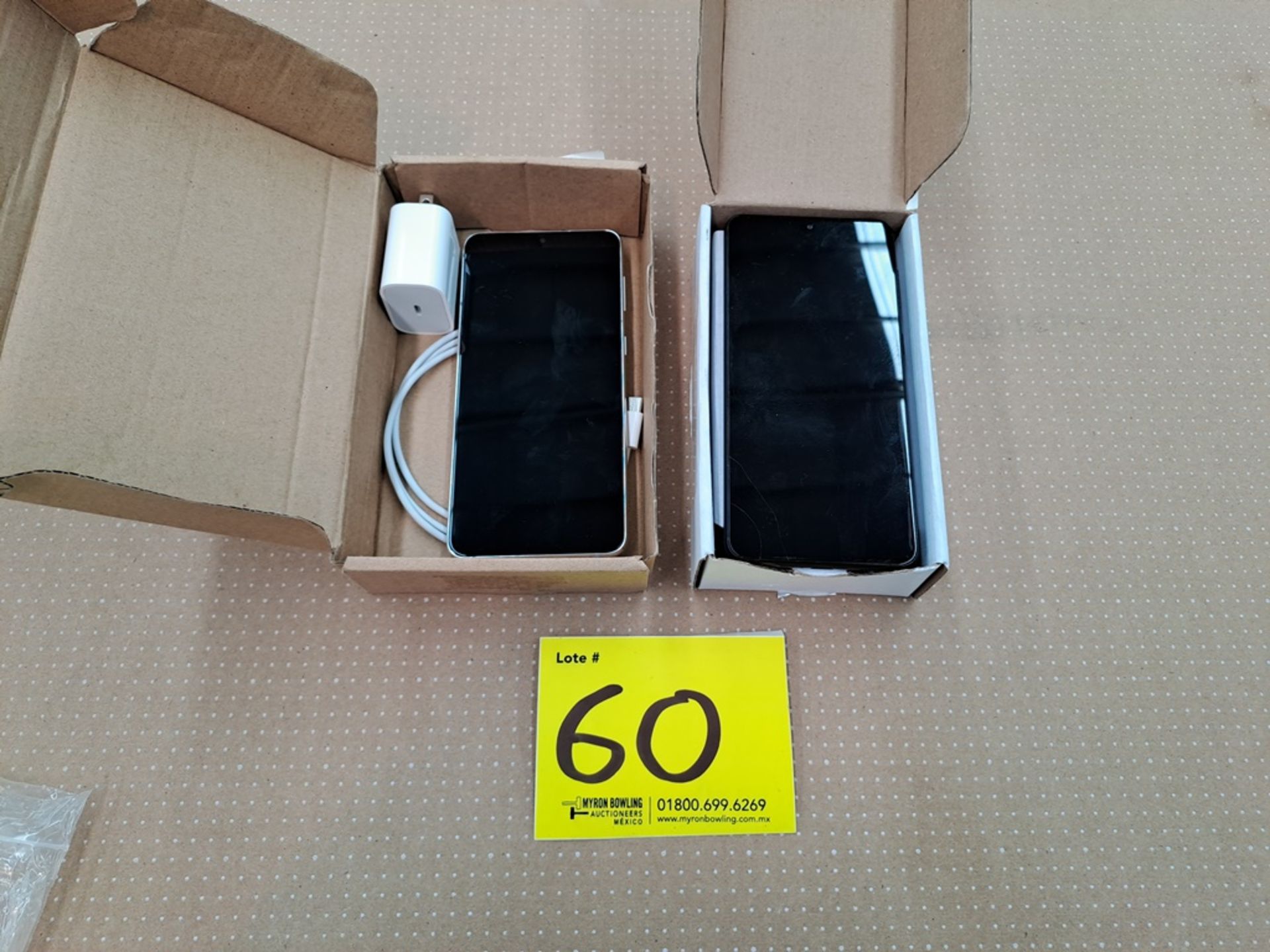 Lote de 2 celulares contiene: 1 celular Marca SAMSUNG, Modelo GALAXY S21+, almacenamiento 128 GB, S - Image 4 of 6