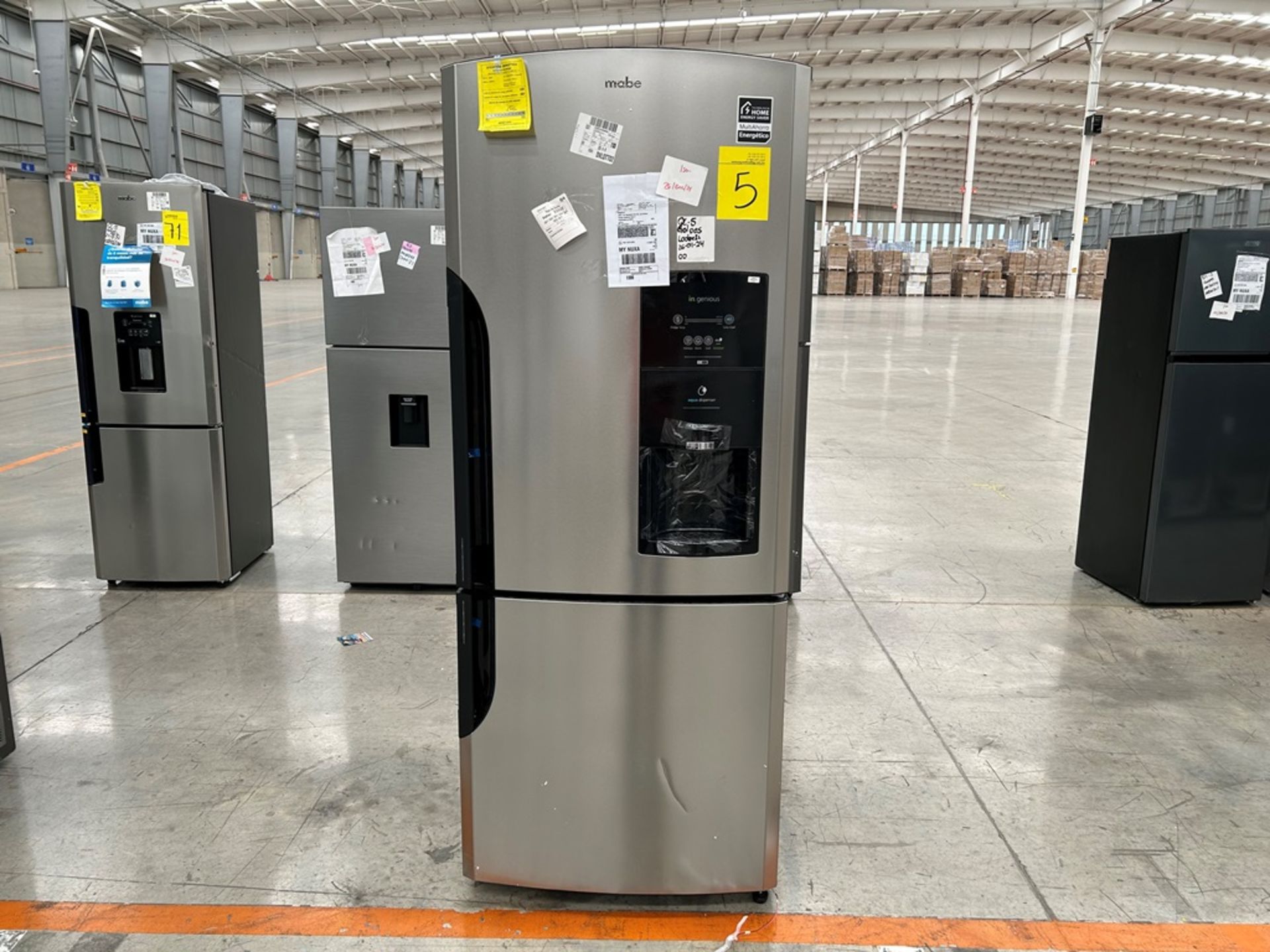 Lote de 1 Refrigerador con dispensador de agua Marca MABE, Modelo RMB520IB, Serie 409714, Color GRI
