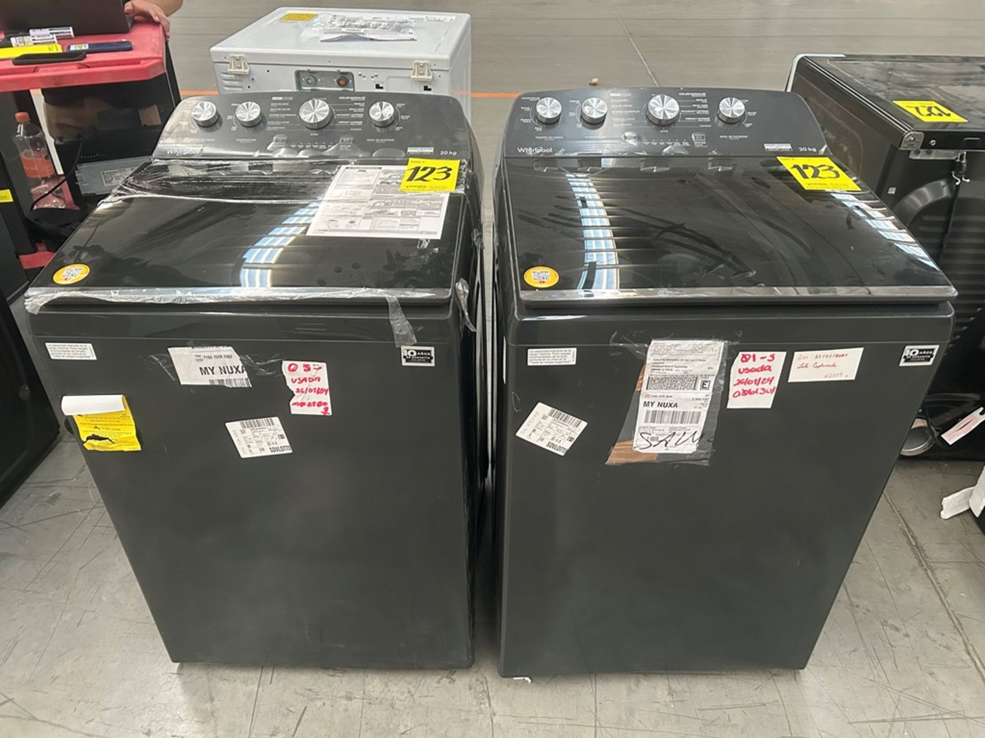 Lote de 2 Lavadoras, contiene: 1 Lavadora de 20 Kg Marca WHIRLPOOL, Modelo 8MWTW2024WLG0, Serie 045