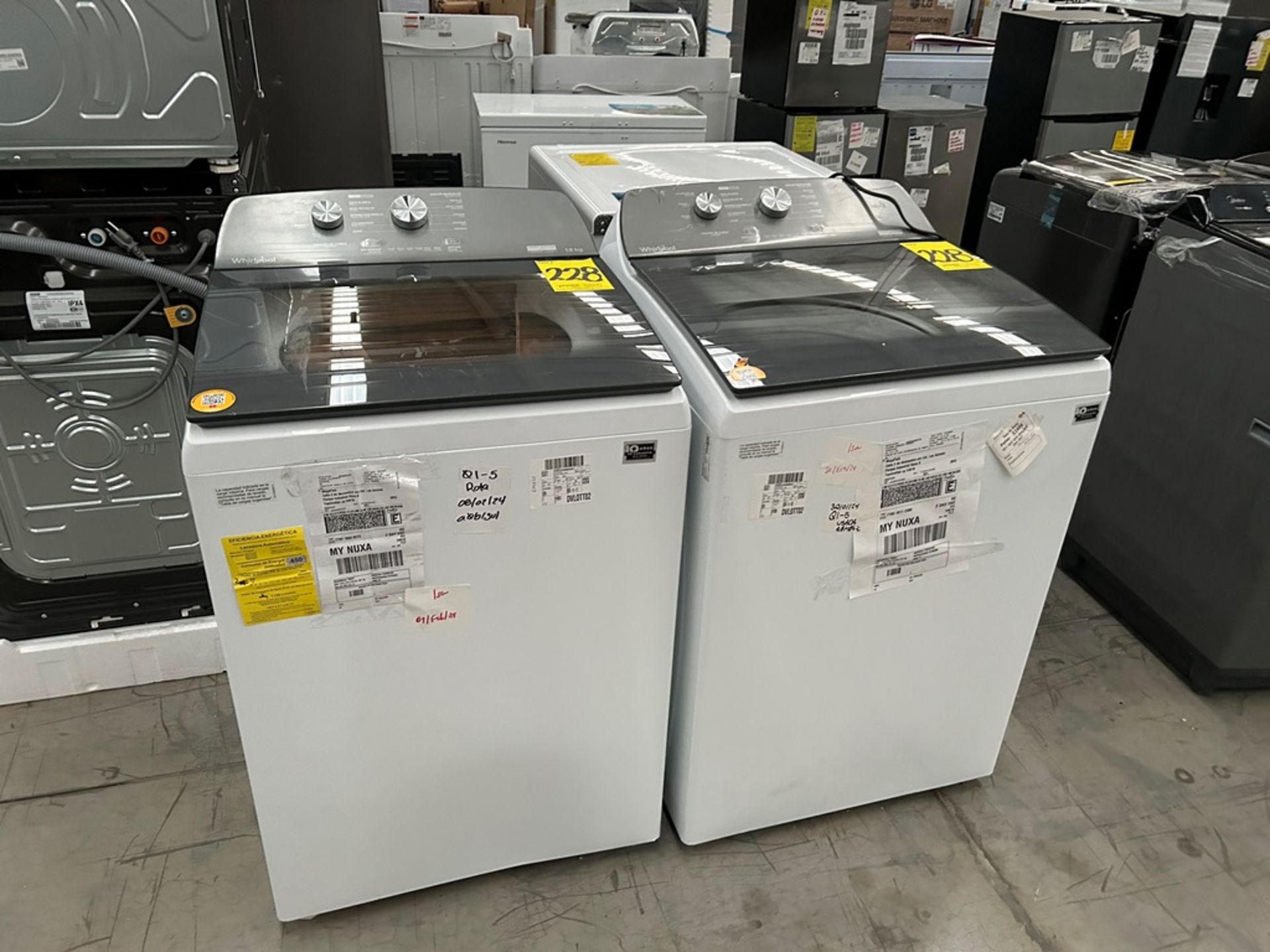 Lote de 2 Lavadoras, contiene: 1 Lavadora de 18 Kg Marca WHIRLPOOL, Modelo 8MWTW1812WPM0, Serie 353 - Image 3 of 6