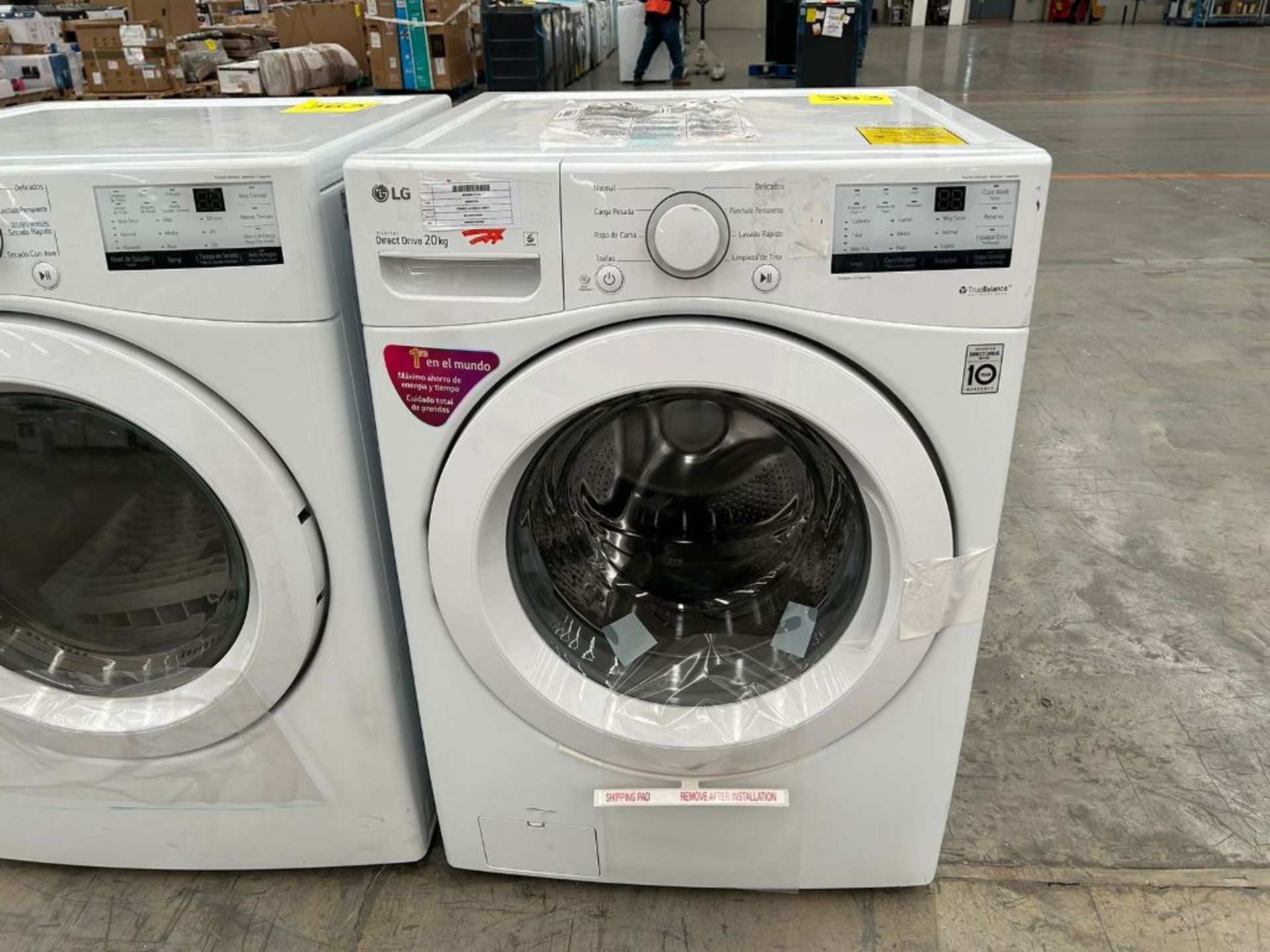 Lote de 1 Lavadora Y 1 secadora contiene: 1 lavadora de 20 Kg Marca LG, Modelo WM20WV26W, Serie k29 - Image 4 of 6
