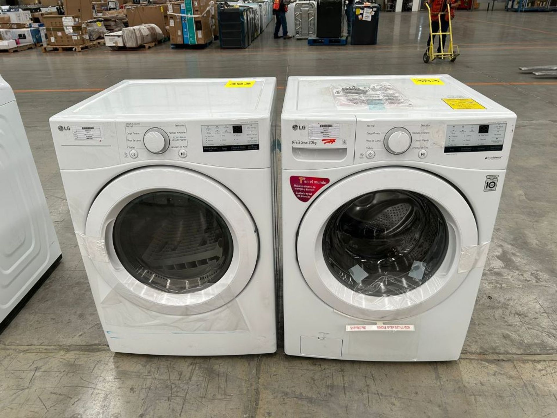 Lote de 1 Lavadora Y 1 secadora contiene: 1 lavadora de 20 Kg Marca LG, Modelo WM20WV26W, Serie k29