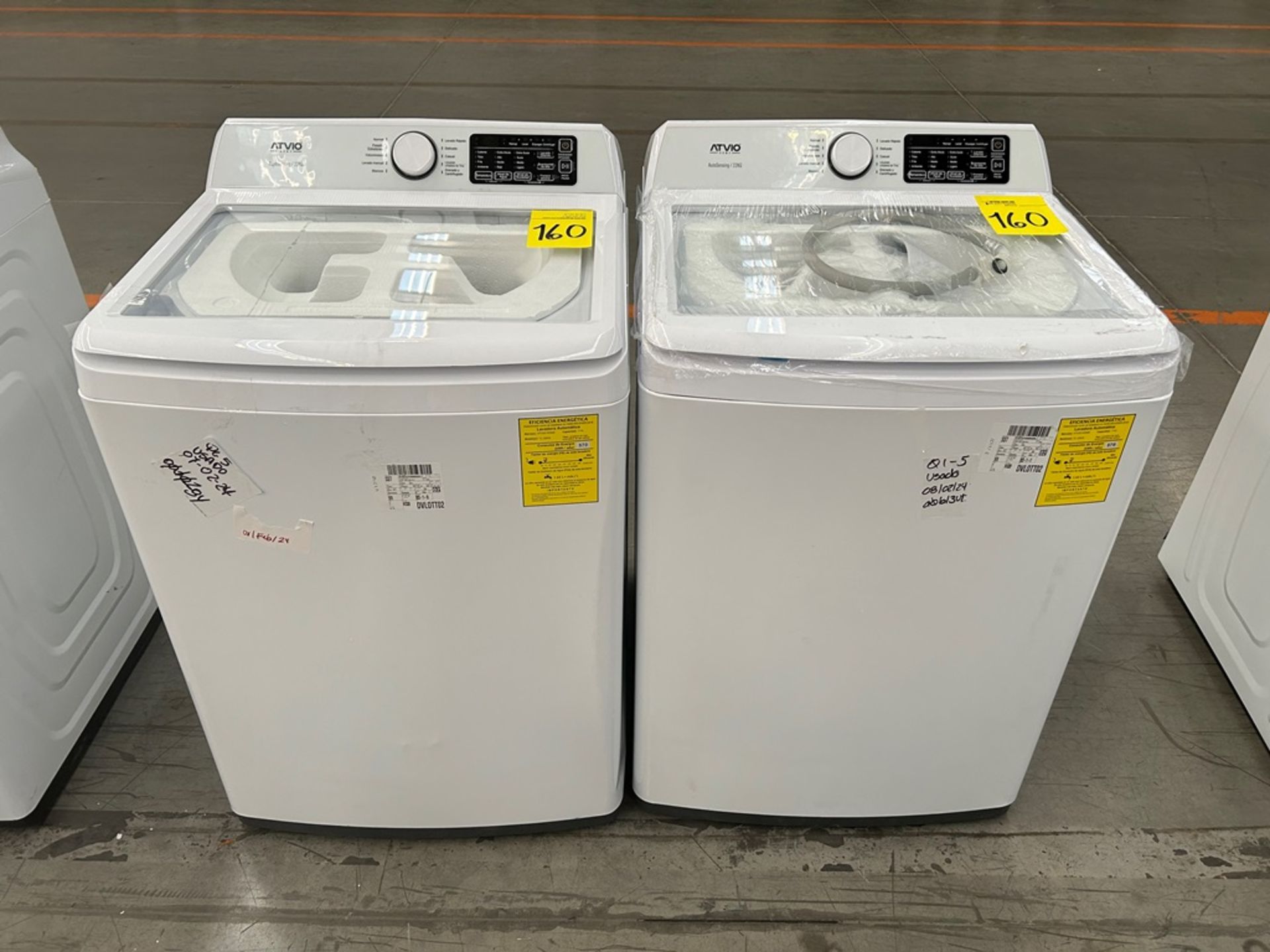 Lote de 2 Lavadoras, contiene: 1 Lavadora de 22 Kg Marca ATVIO, Modelo TL22KG, Serie R00041, Color