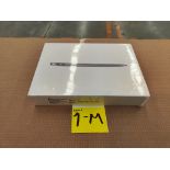 (NUEVO) Lote de 1 MACBOOK AIR 13" SSD de 256 GB, M.U de 8 GB, Serie C02L26URQ6L4, Color GRIS (sella