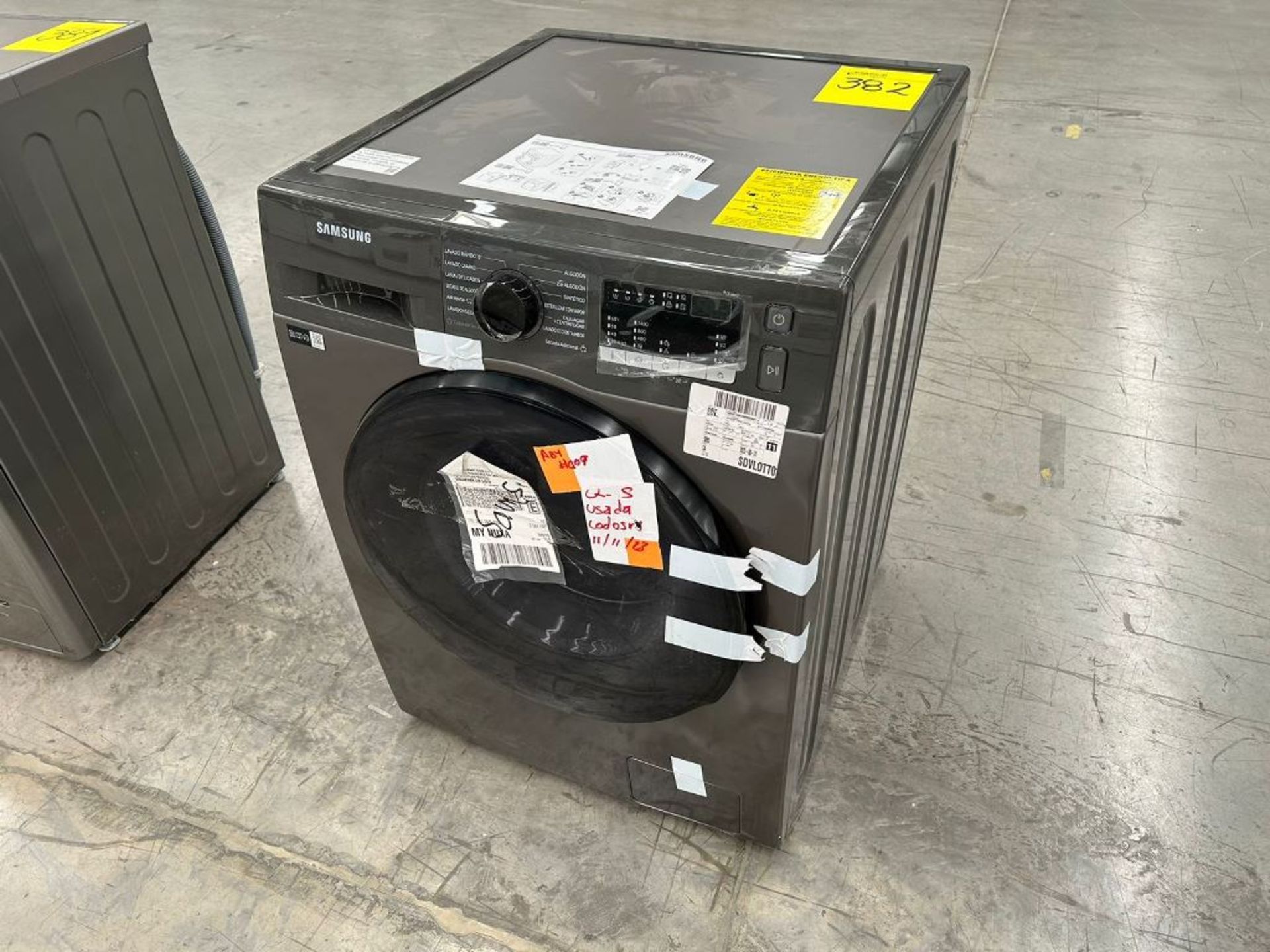 Lote de 1 Lavasecadora de 11 Kg Marca SAMSUNG, Modelo WD11T404, Serie 801212V, Color GRIS (No se As - Image 2 of 5