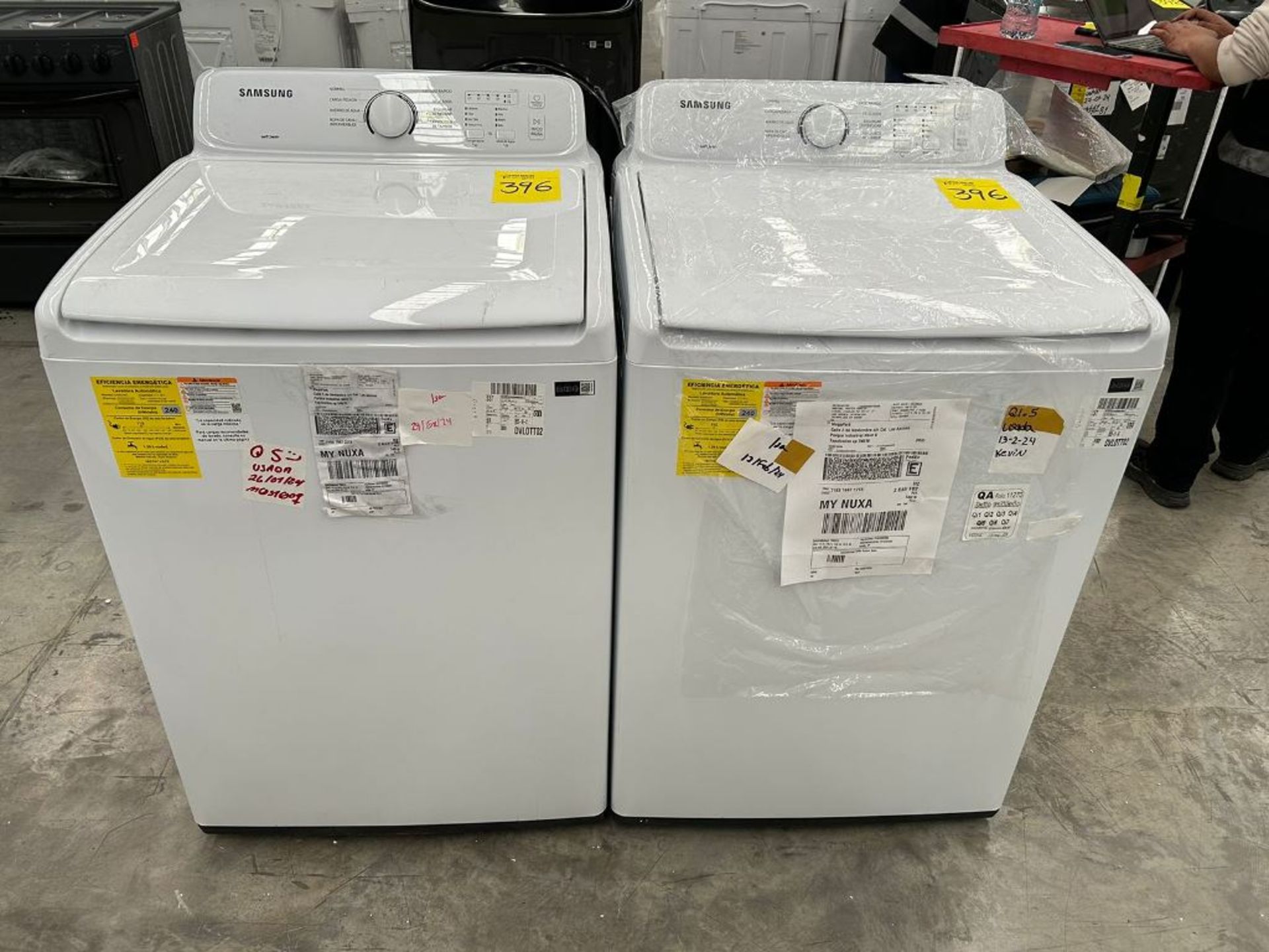Lote de 2 Lavadoras contiene: 1 lavadora de 20 Kg Marca SAMSUNG, Modelo WA20A3351GW, Serie 00256R,