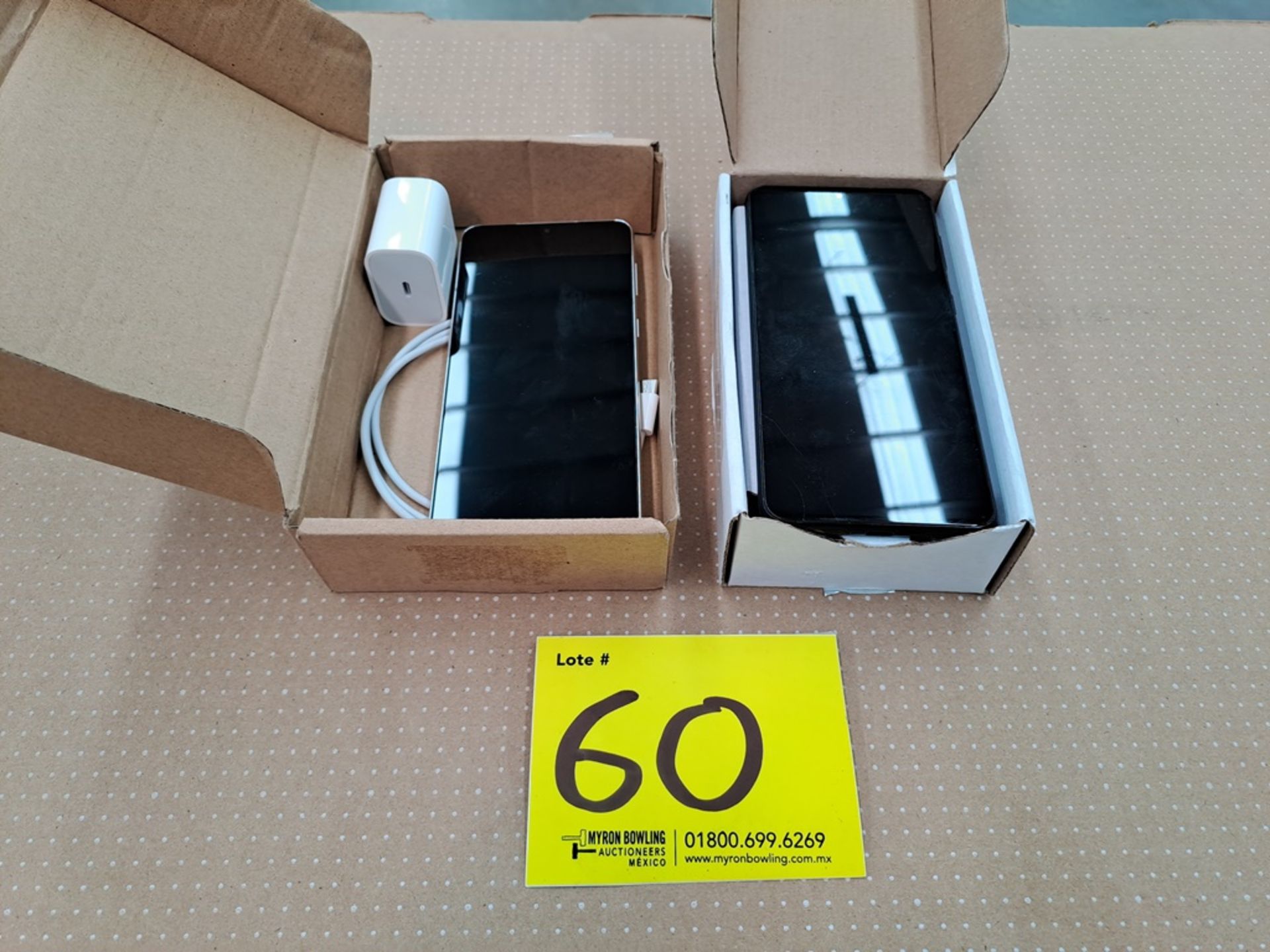Lote de 2 celulares contiene: 1 celular Marca SAMSUNG, Modelo GALAXY S21+, almacenamiento 128 GB, S - Image 3 of 6