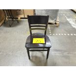 6 sillas de madera color CAFÉ (Equipo usado)