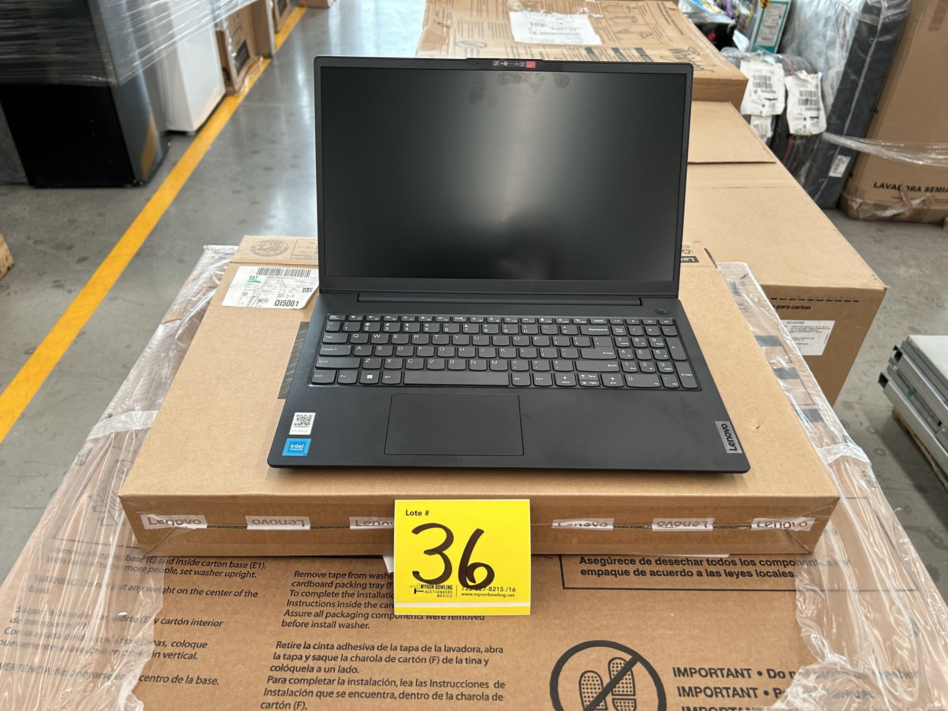 1 Computadora tipo Laptop Marca LENOVO, Modelo V15G2IJL, Serie 4N19BZ, Color NEGRO, Procesador INTE