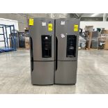 2 refrigeradores contiene: 1 refrigerador con dispensador de agua Marca MABE, Modelo RMB520IBMRX, S
