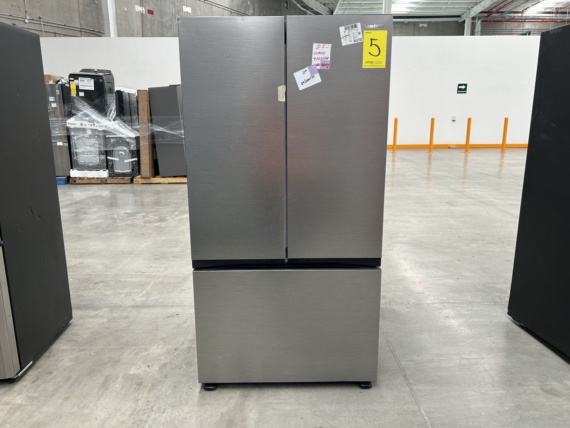 1 refrigerador Marca SAMSUNG, Modelo FR32CG5A10S9E, Color GRIS (No se asegura su funcionamiento, fa