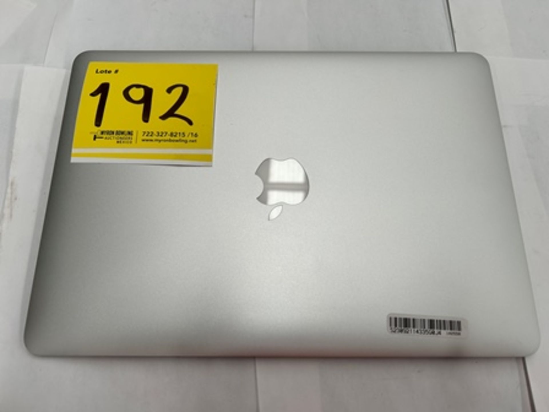 1 MacBook Air de 128 GB (enciende, con cuenta)(No se asegura su funcionamiento, favor de inspeccion - Image 4 of 6