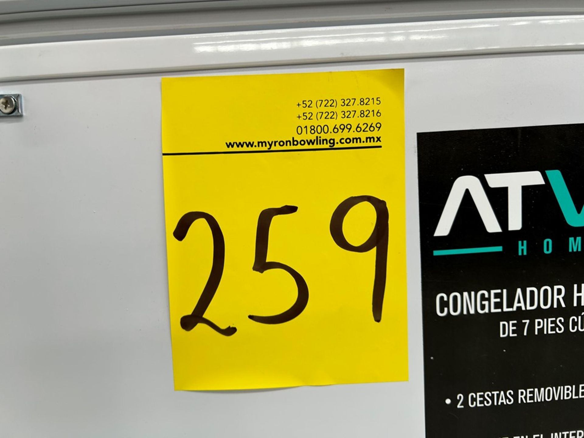 2 congeladores contiene: 1 congelador Marca HISENSE, Modelo FC70D6BWX, Color GRIS; 1 congelador Mar - Image 6 of 6