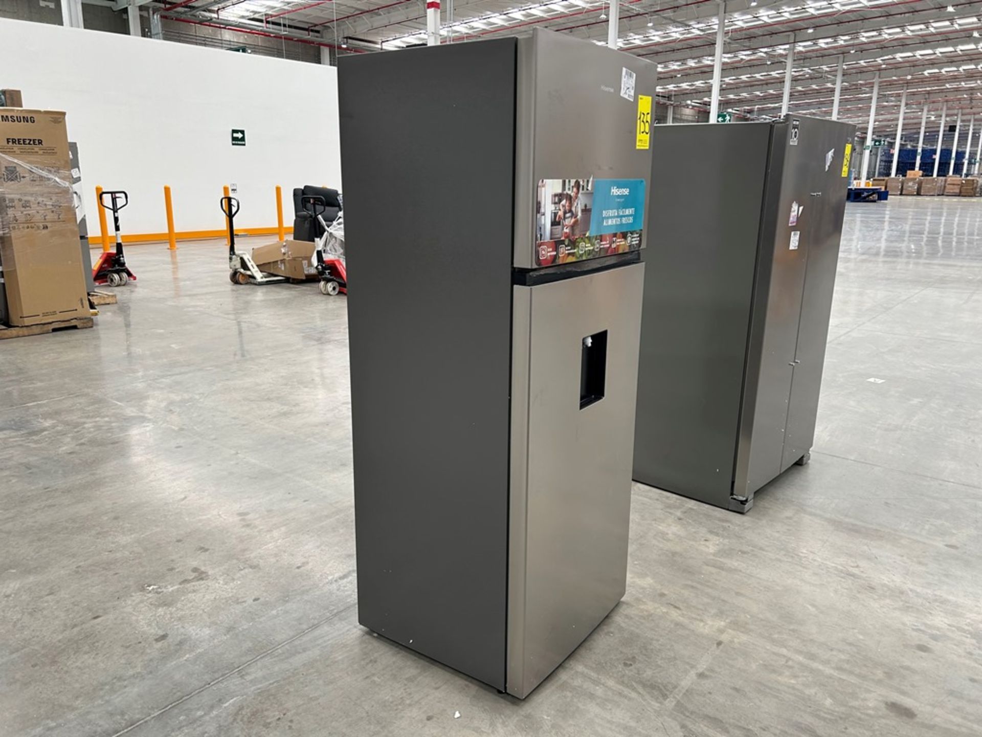 1 refrigerador con dispensador de agua Marca HISENSE, Modelo RT16N6CDX, Color GRIS (No se asegura s - Image 3 of 6