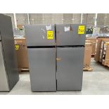 2 refrigeradores contiene: 1 refrigerador Marca HISENSE, Modelo RT80D6AGX, Color NEGRO; 1 refrigera